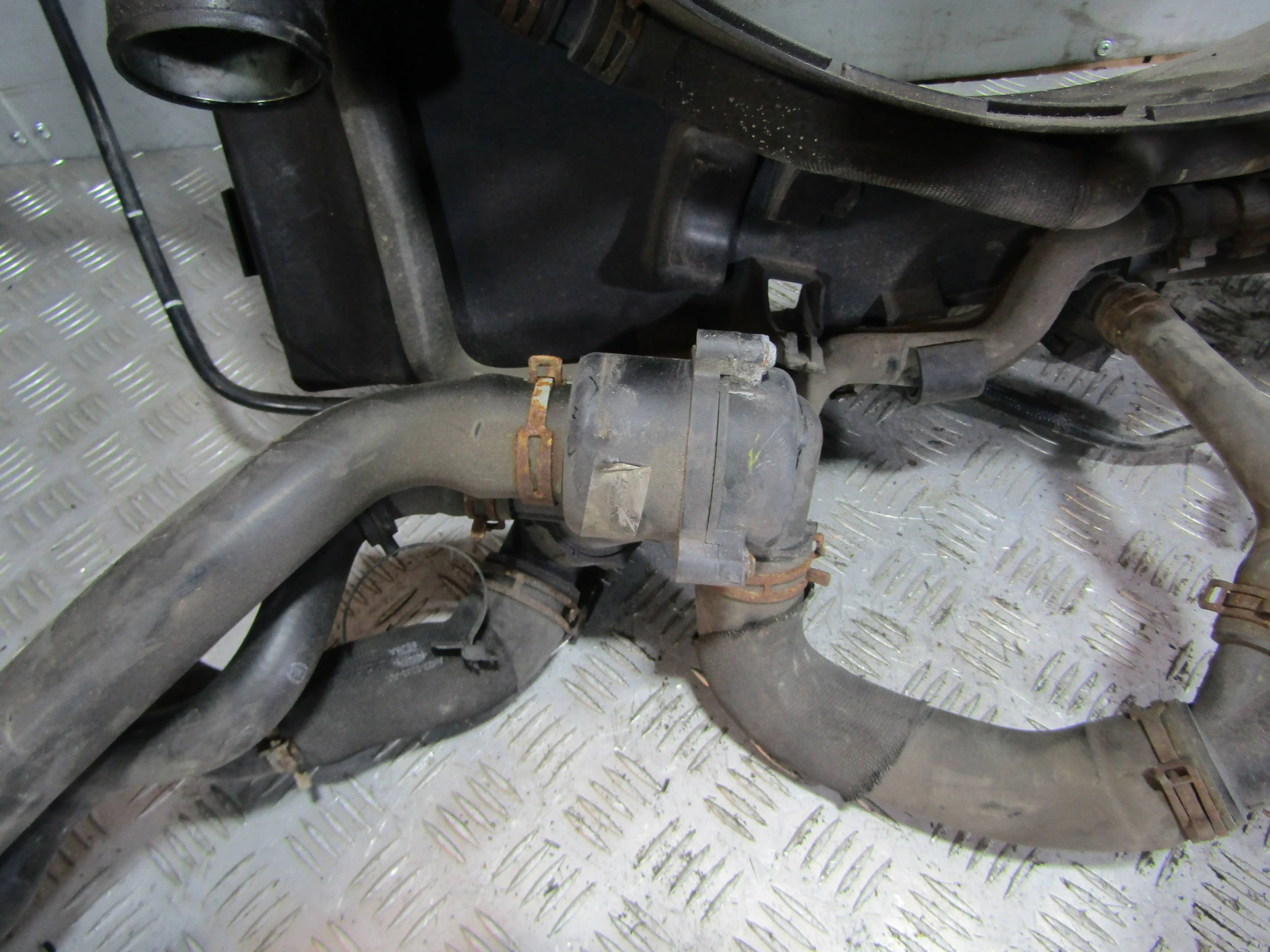 Термостат LAND ROVER Range Rover Sport 2005-2013