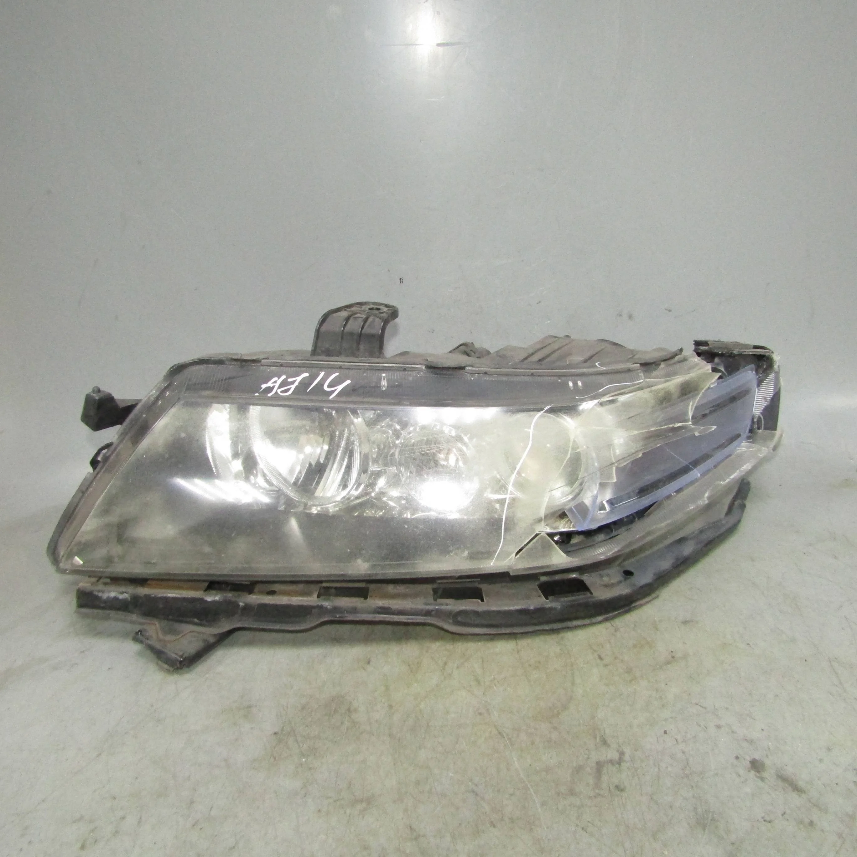 Фара левая (галоген) HONDA Accord VII 2003-2007
