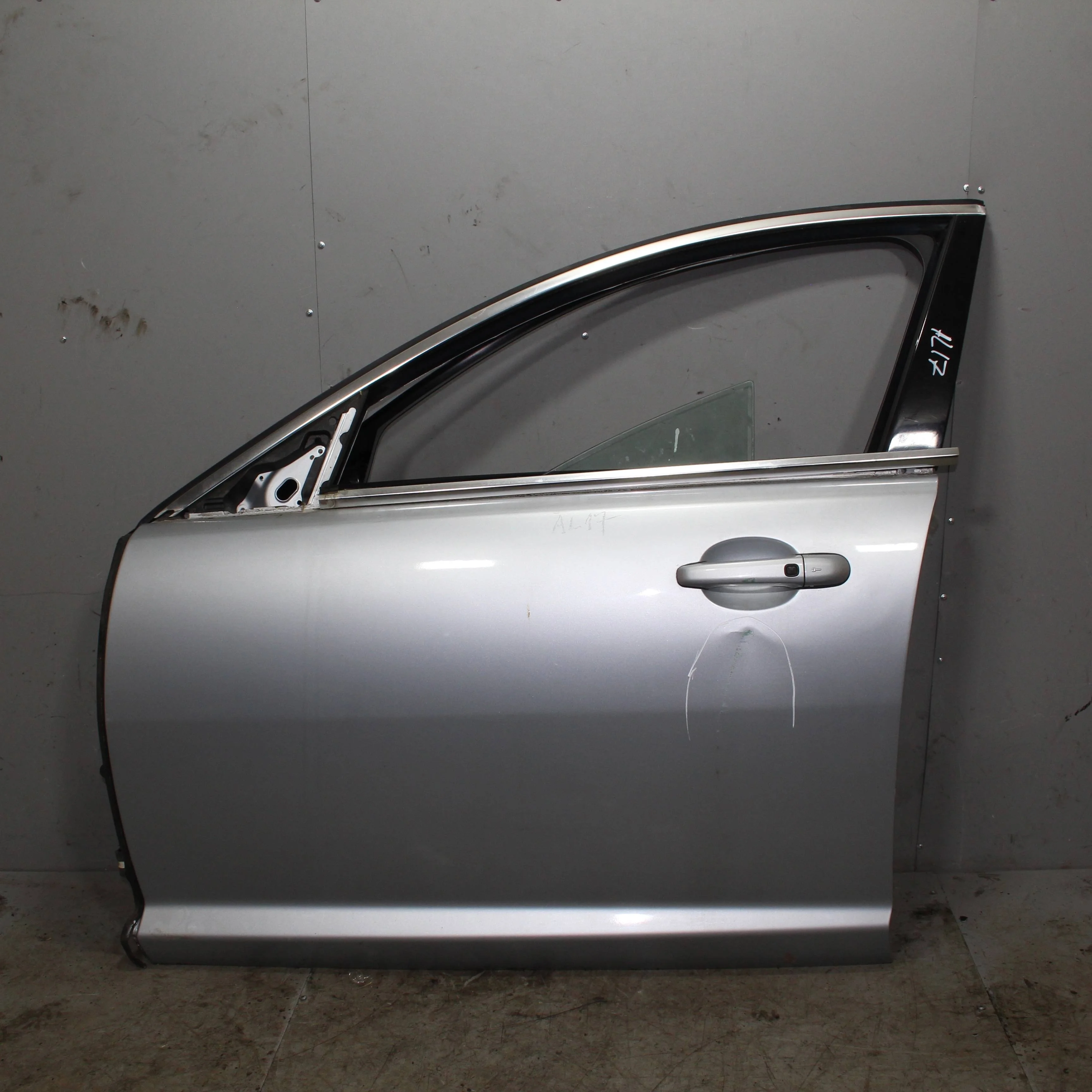 Дверь передняя левая JAGUAR XF 2007-2010
