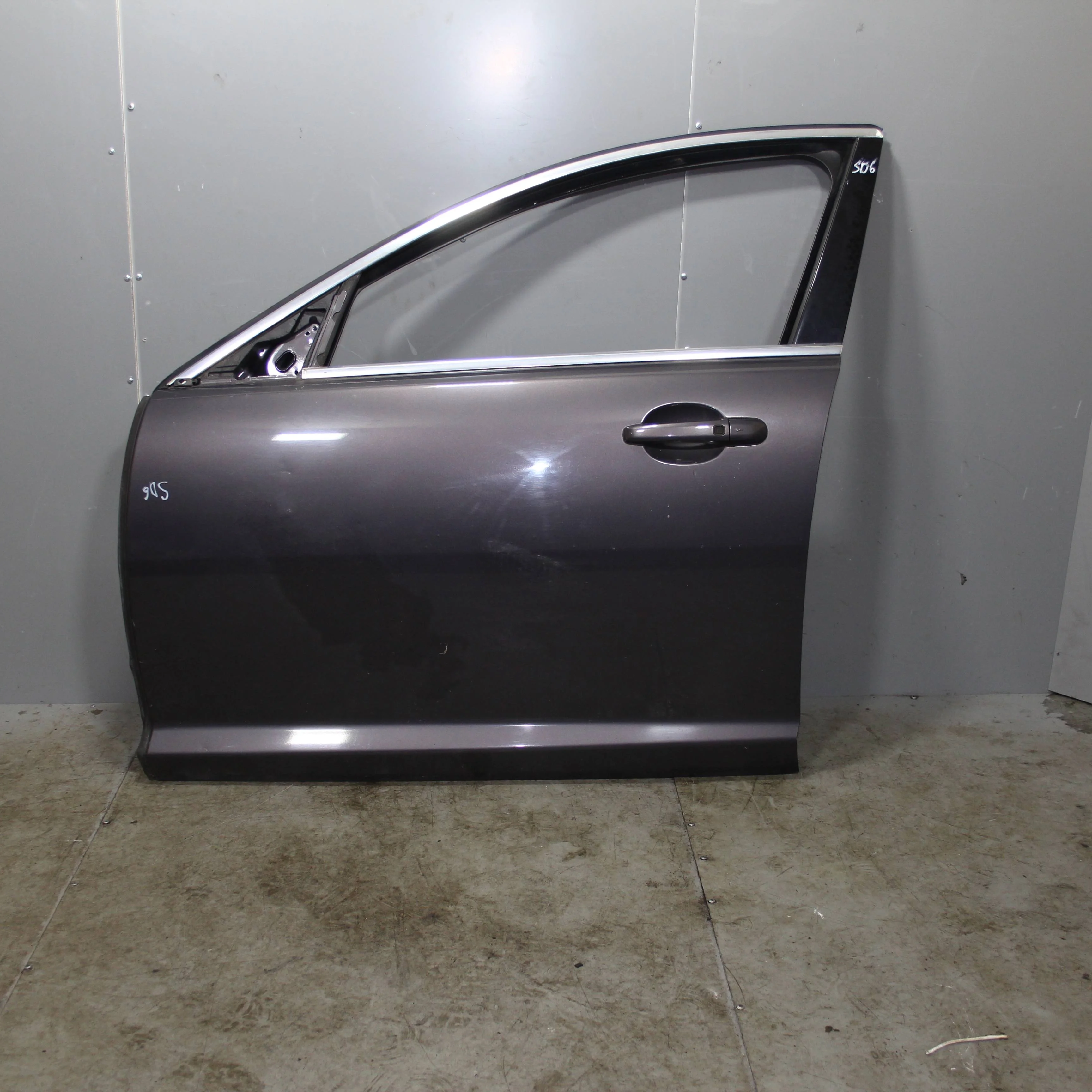 Дверь передняя левая JAGUAR XF 2007-2010