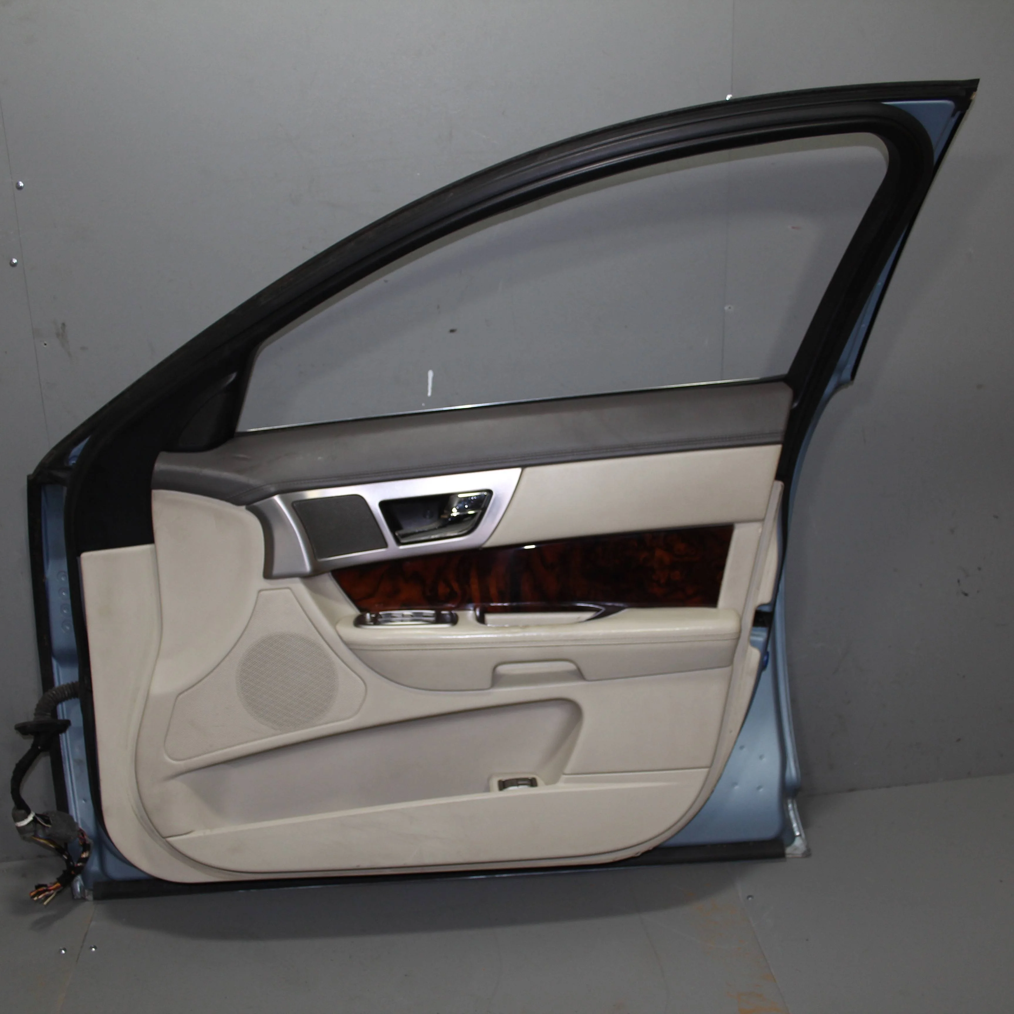 Стеклоподъемник передний правый JAGUAR XF 2007-20