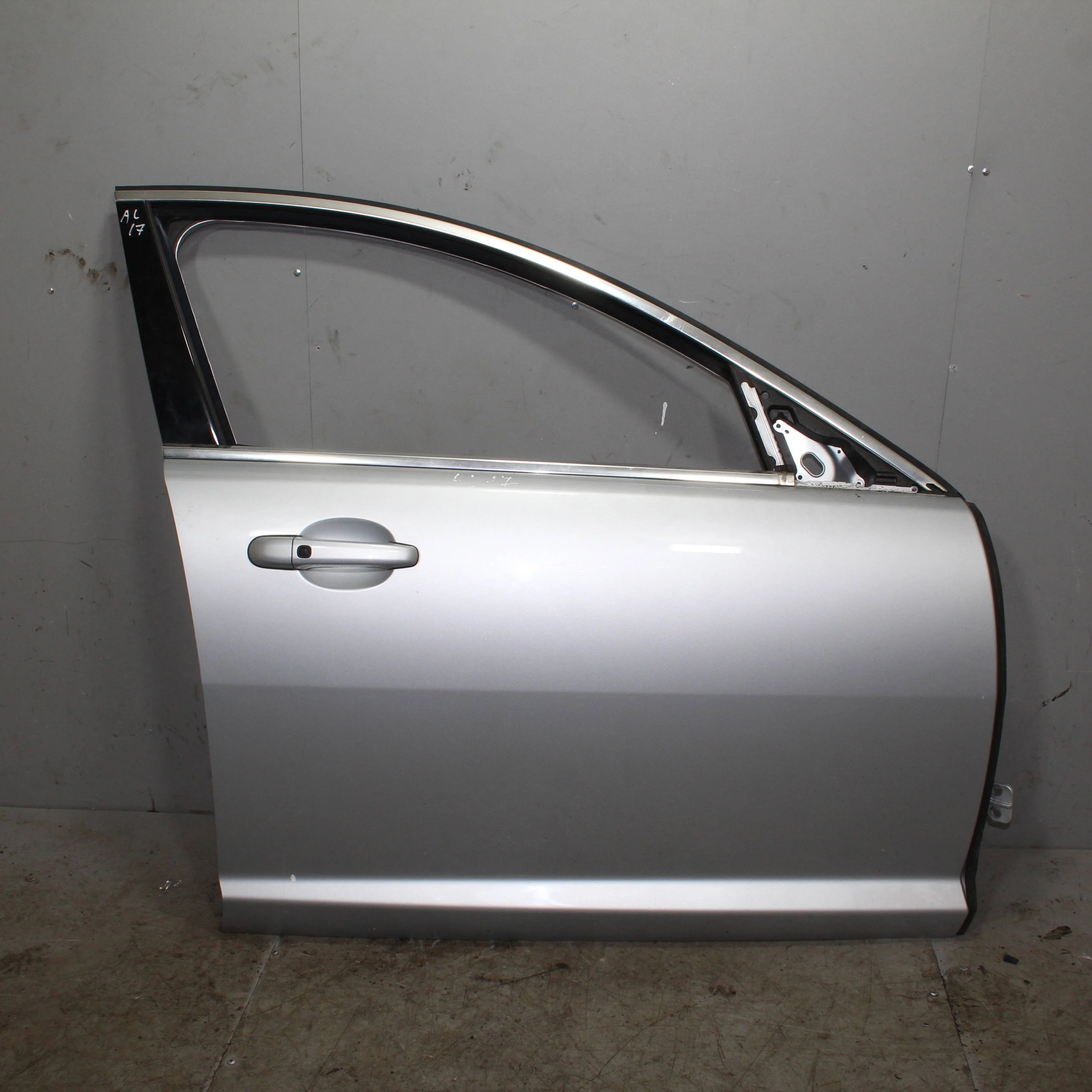 Дверь передняя правая JAGUAR XF 2007-2010