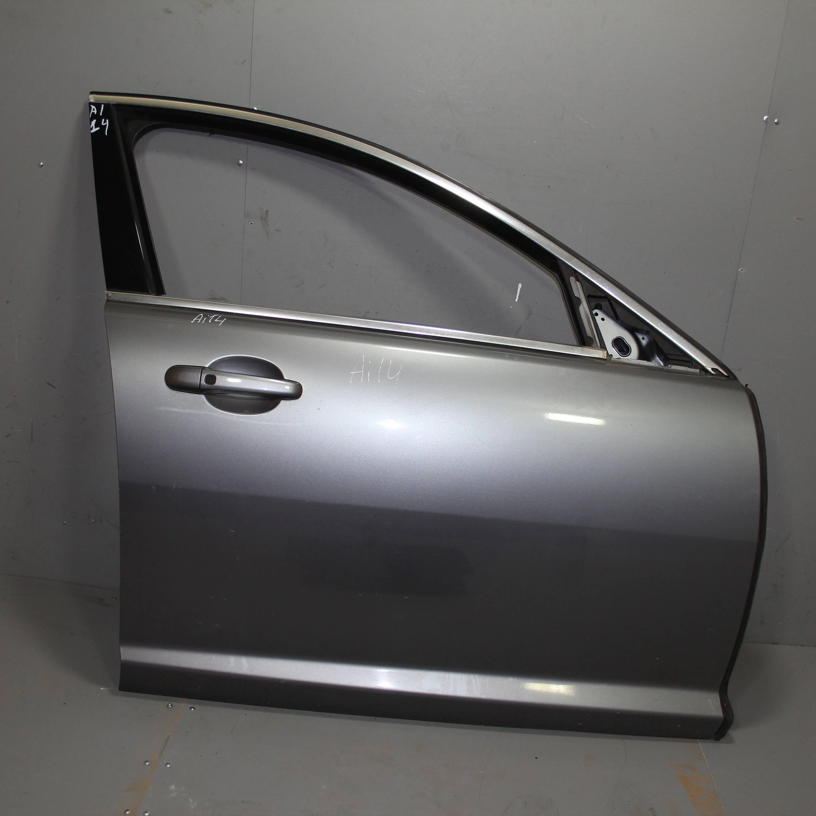 Дверь передняя правая JAGUAR XF 2007-2010
