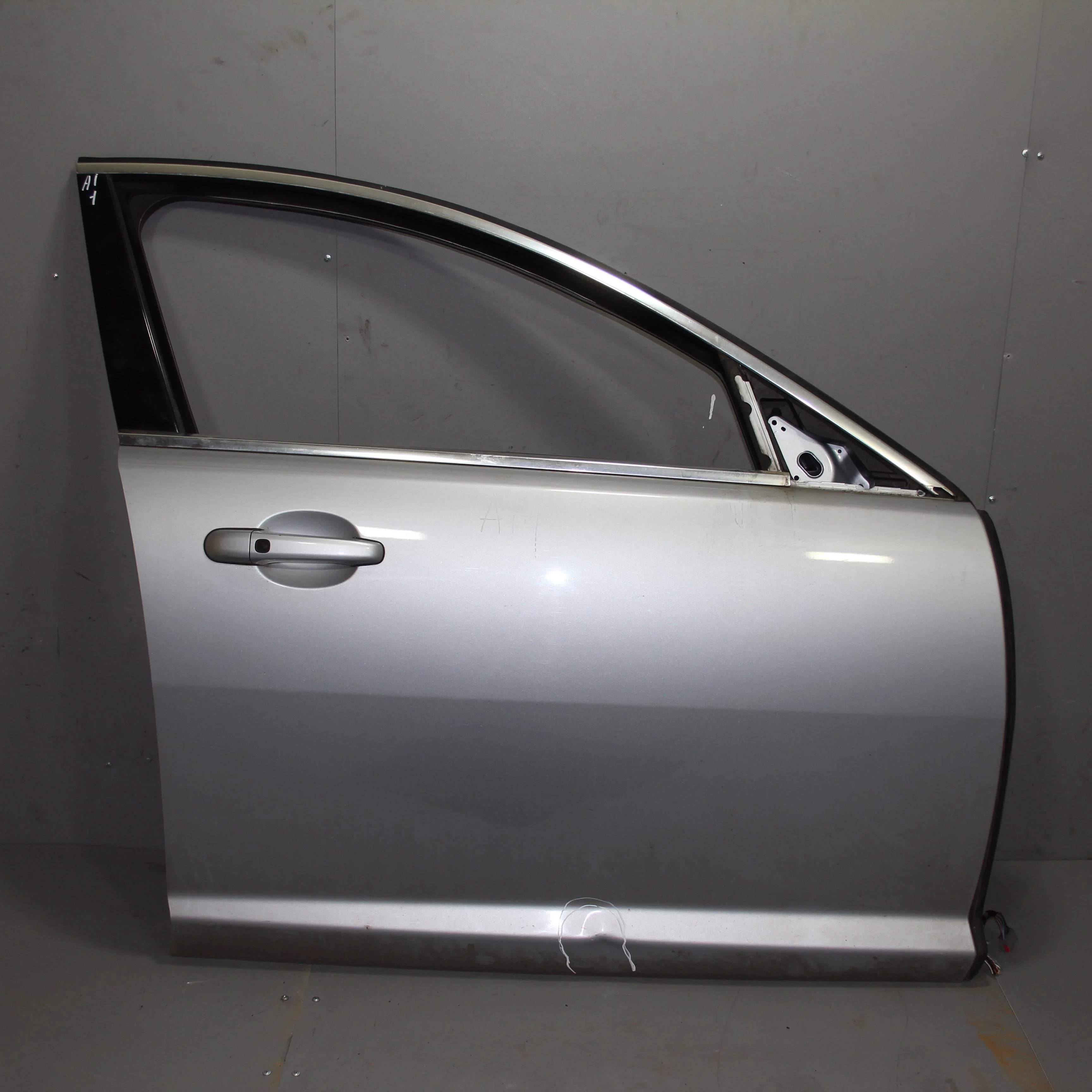 Дверь передняя правая JAGUAR XF 2007-2010