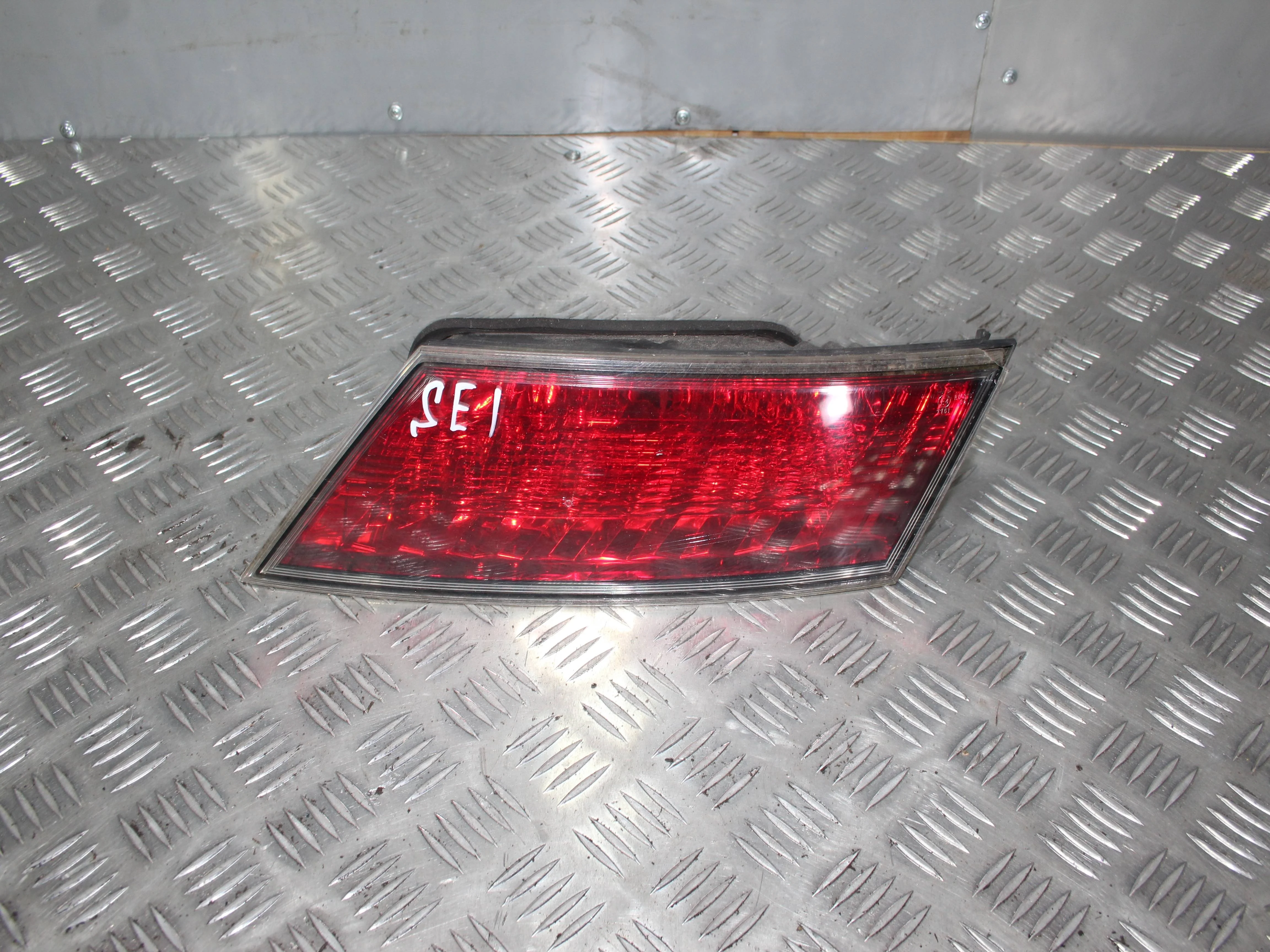 Фонарь внутренний правый HONDA Civic 5D 2006-2011