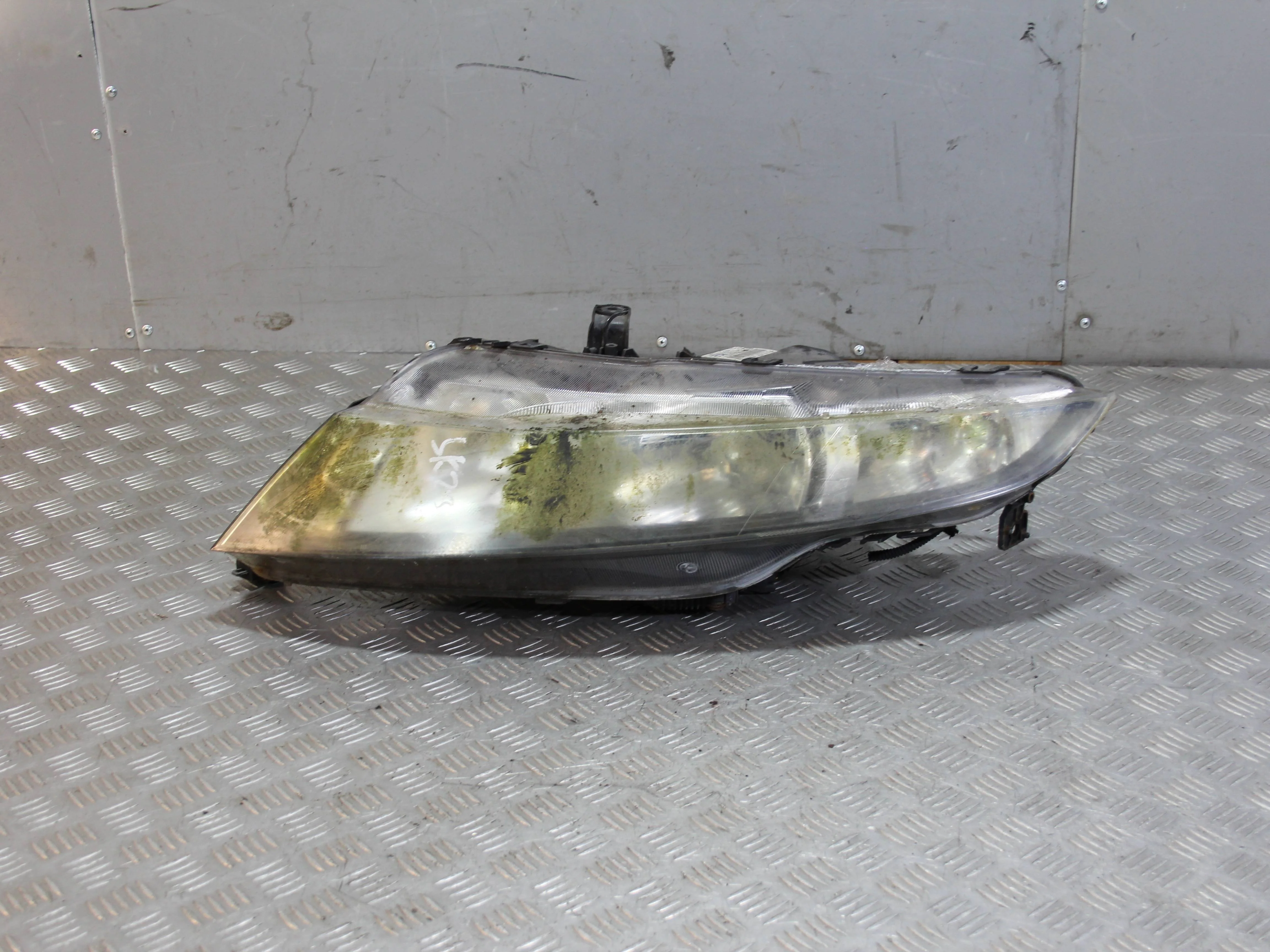 Фара левая ксенон HONDA Civic 5D 2006-2011
