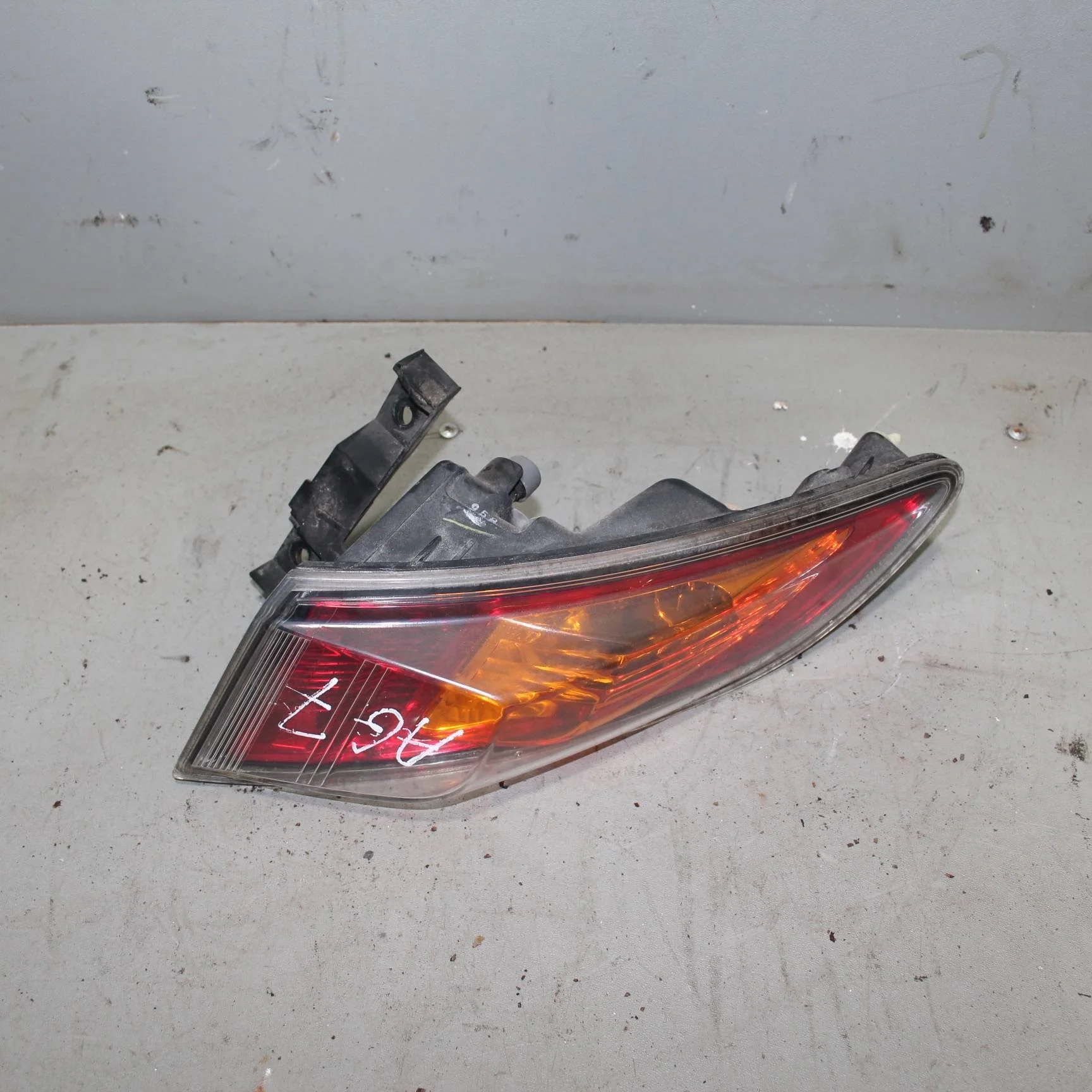 Фонарь внешний правый HONDA Civic 5D 2006-2011