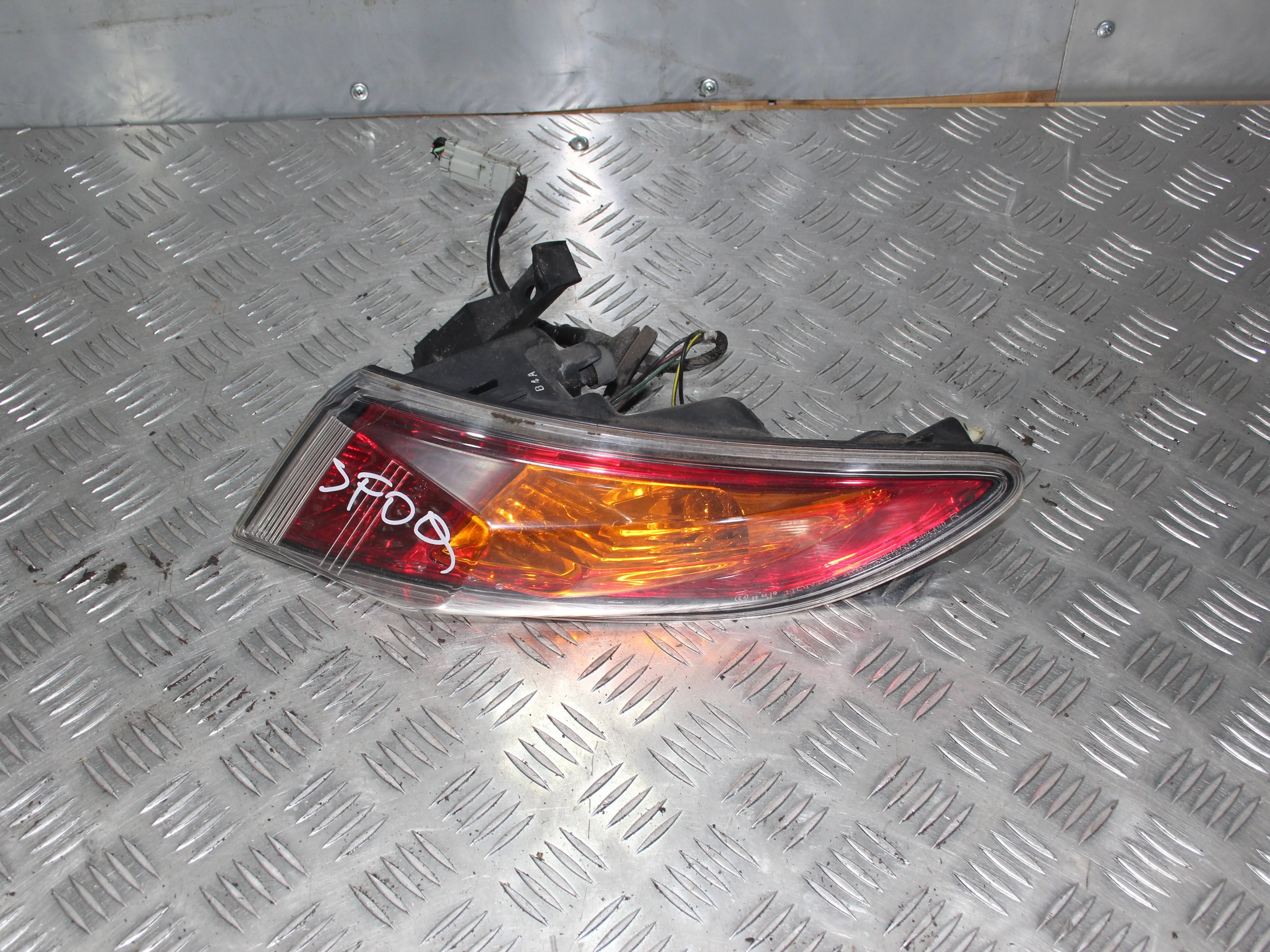 Фонарь внешний правый HONDA Civic 5D 2006-2011