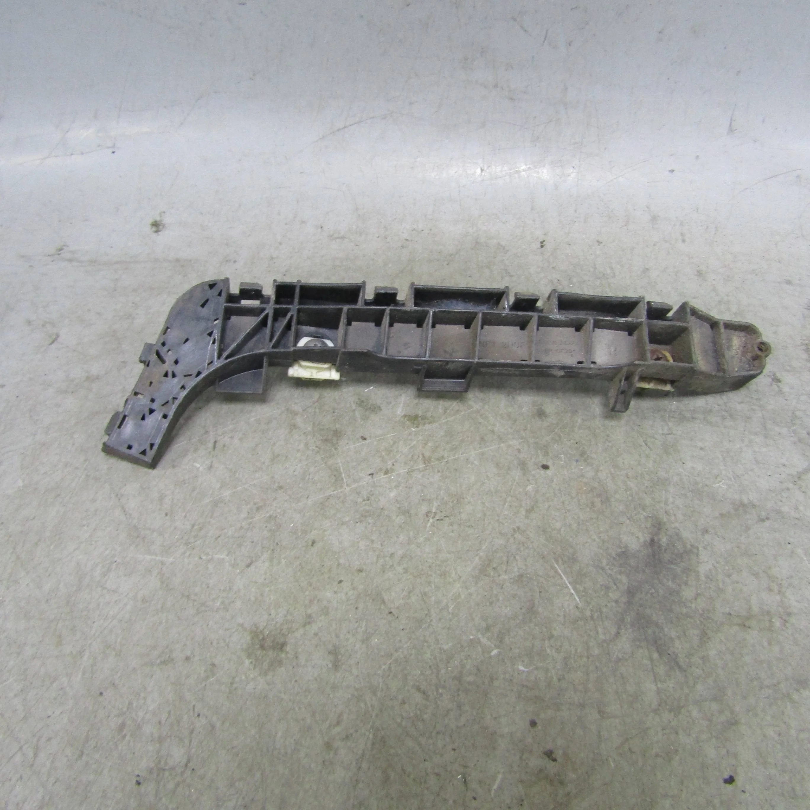 Кронштейн заднего бампера правый HONDA Civic 5D 2