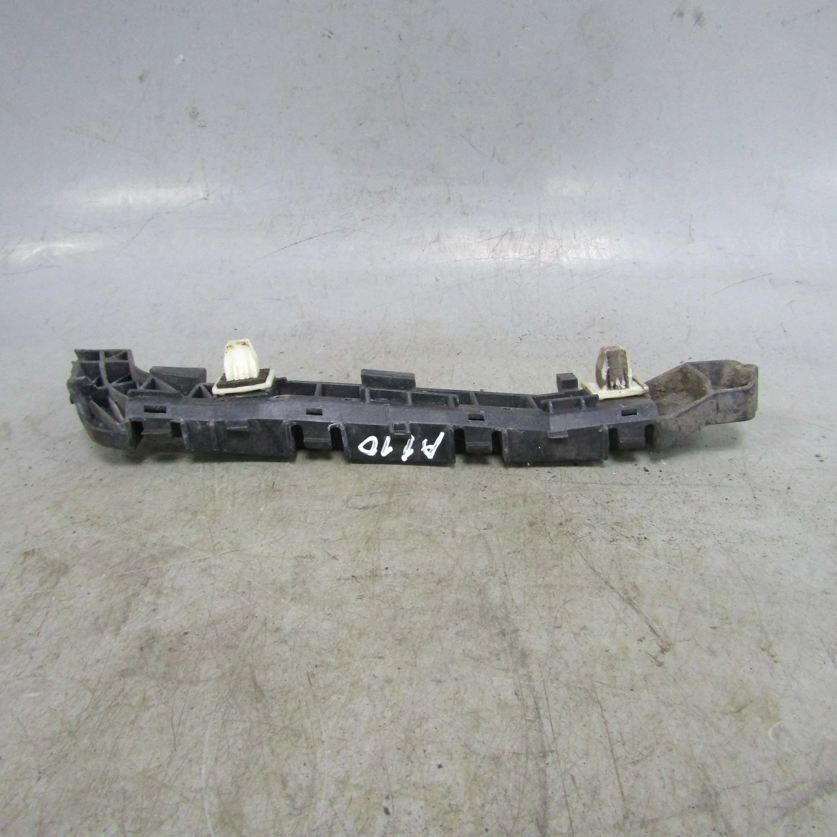 Кронштейн заднего бампера правый HONDA Civic 5D 2
