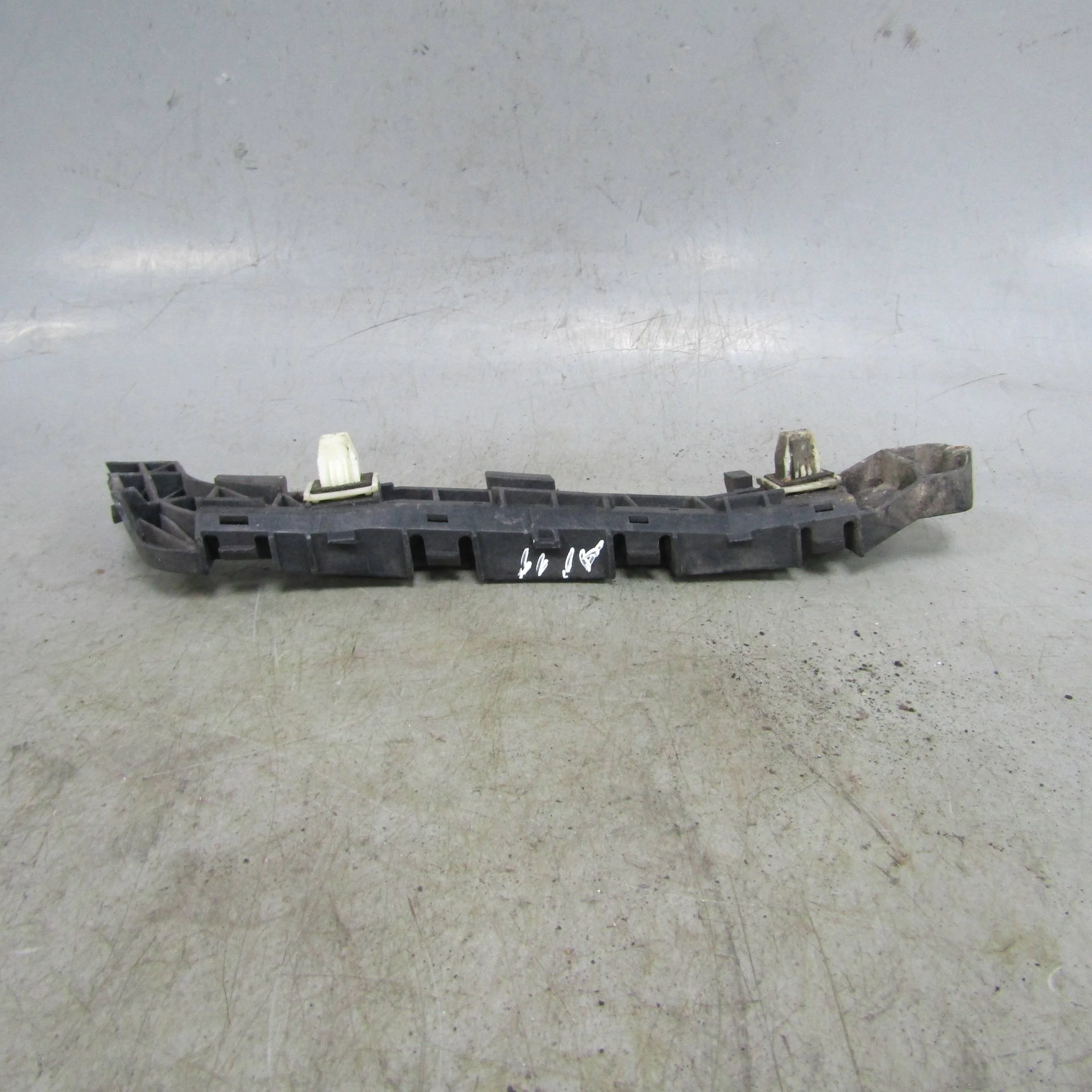 Кронштейн заднего бампера правый HONDA Civic 5D 2