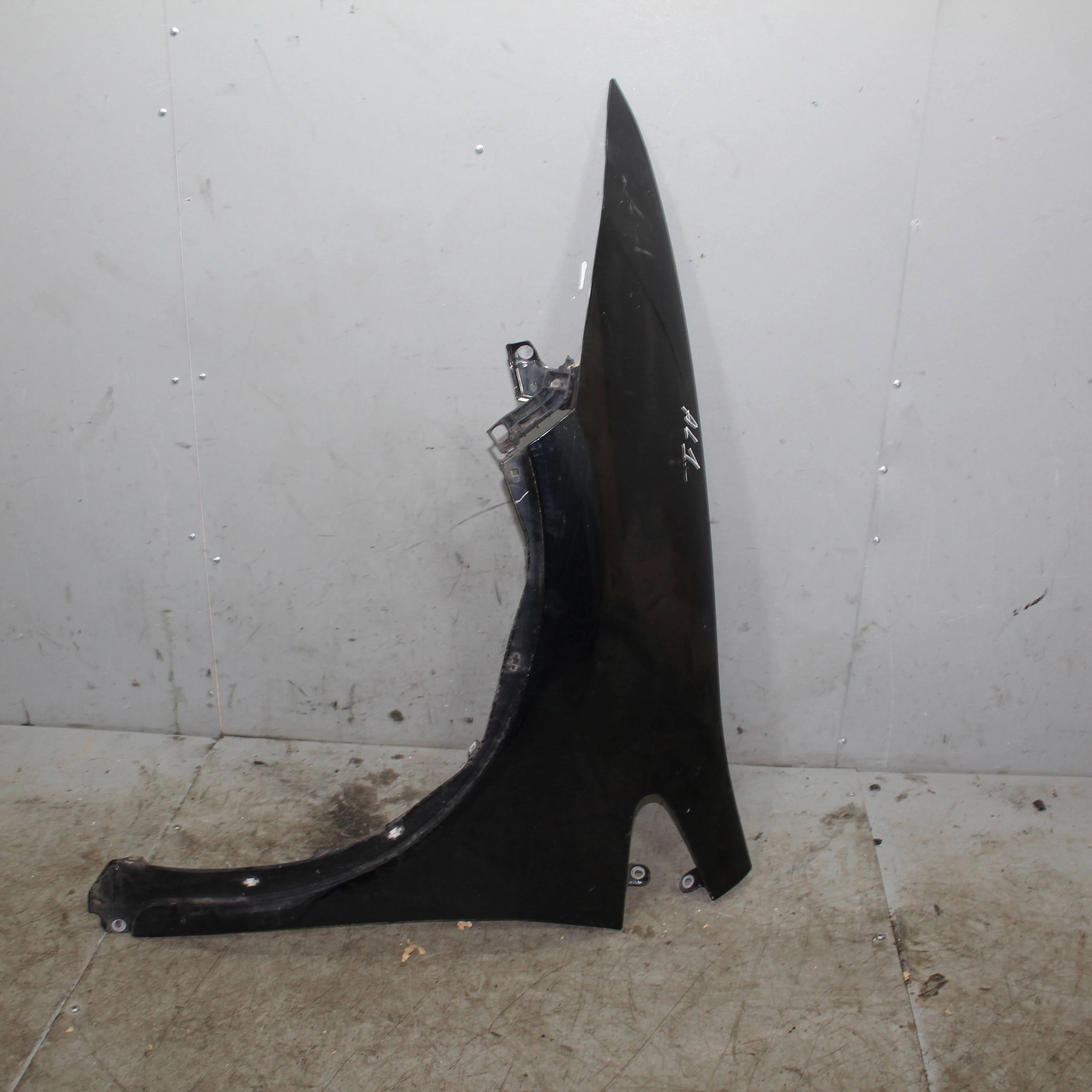 Крыло переднее левое HONDA Civic 5D 2006-2011