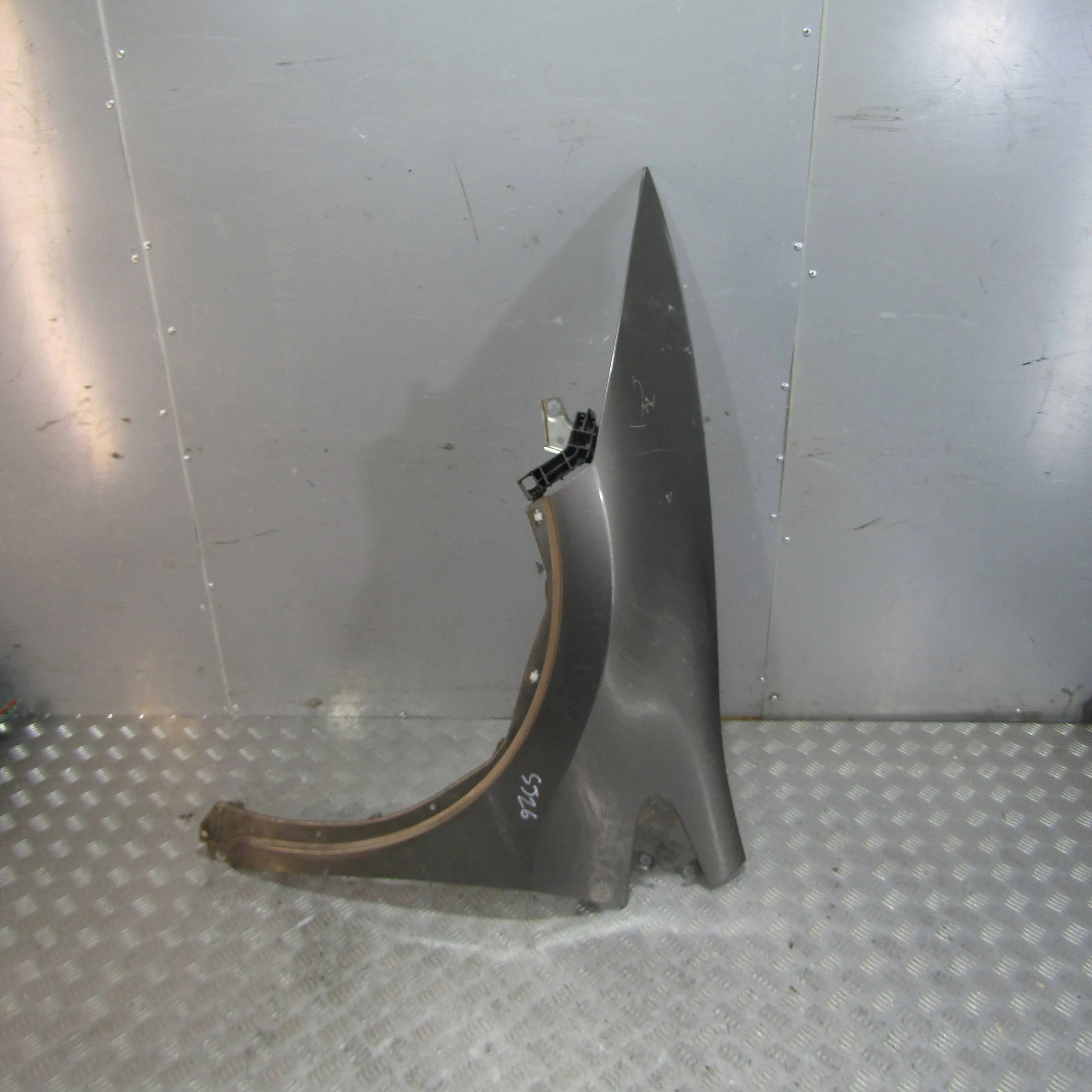 Крыло переднее левое HONDA Civic 5D 2006-2011