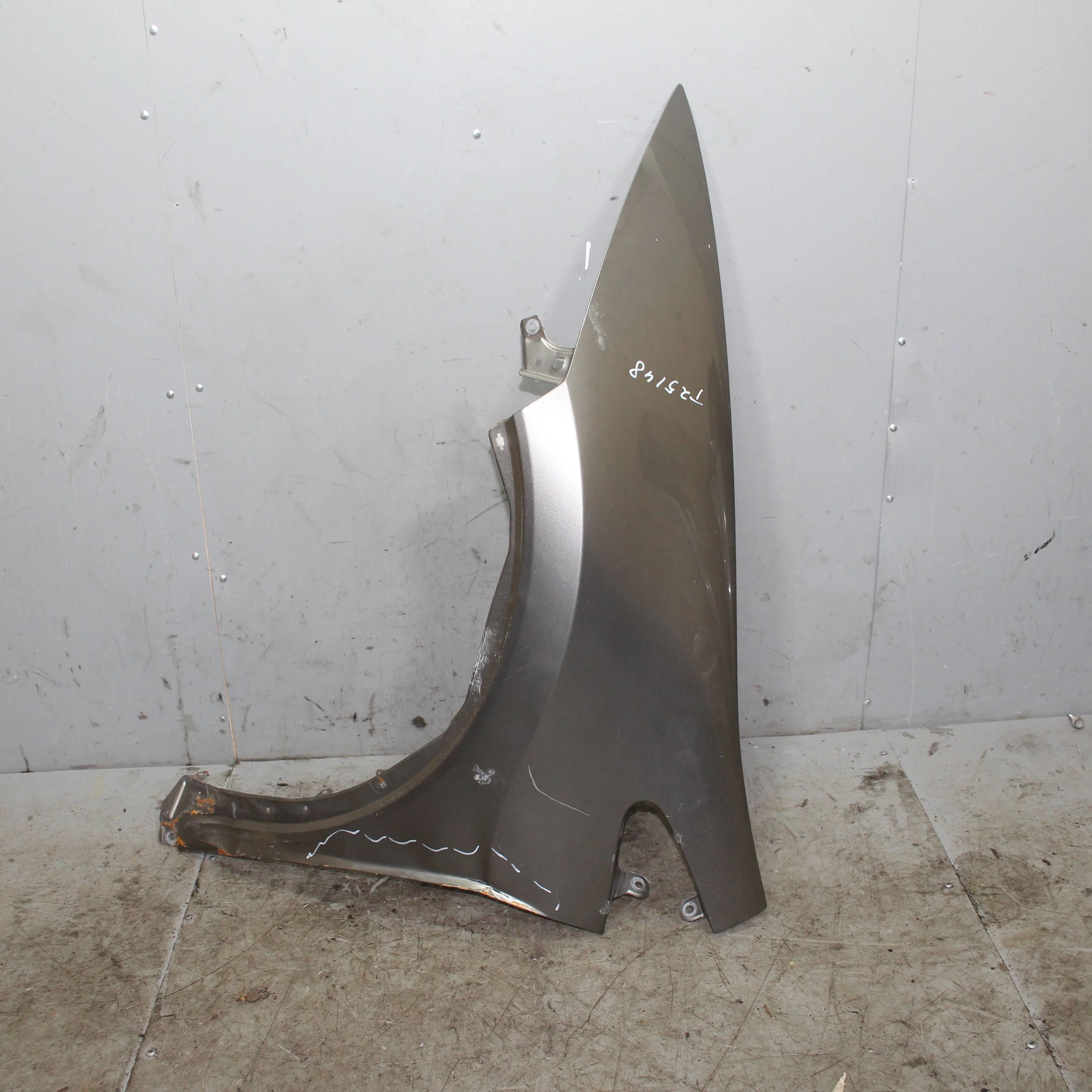 Крыло переднее левое HONDA Civic 5D 2006-2011