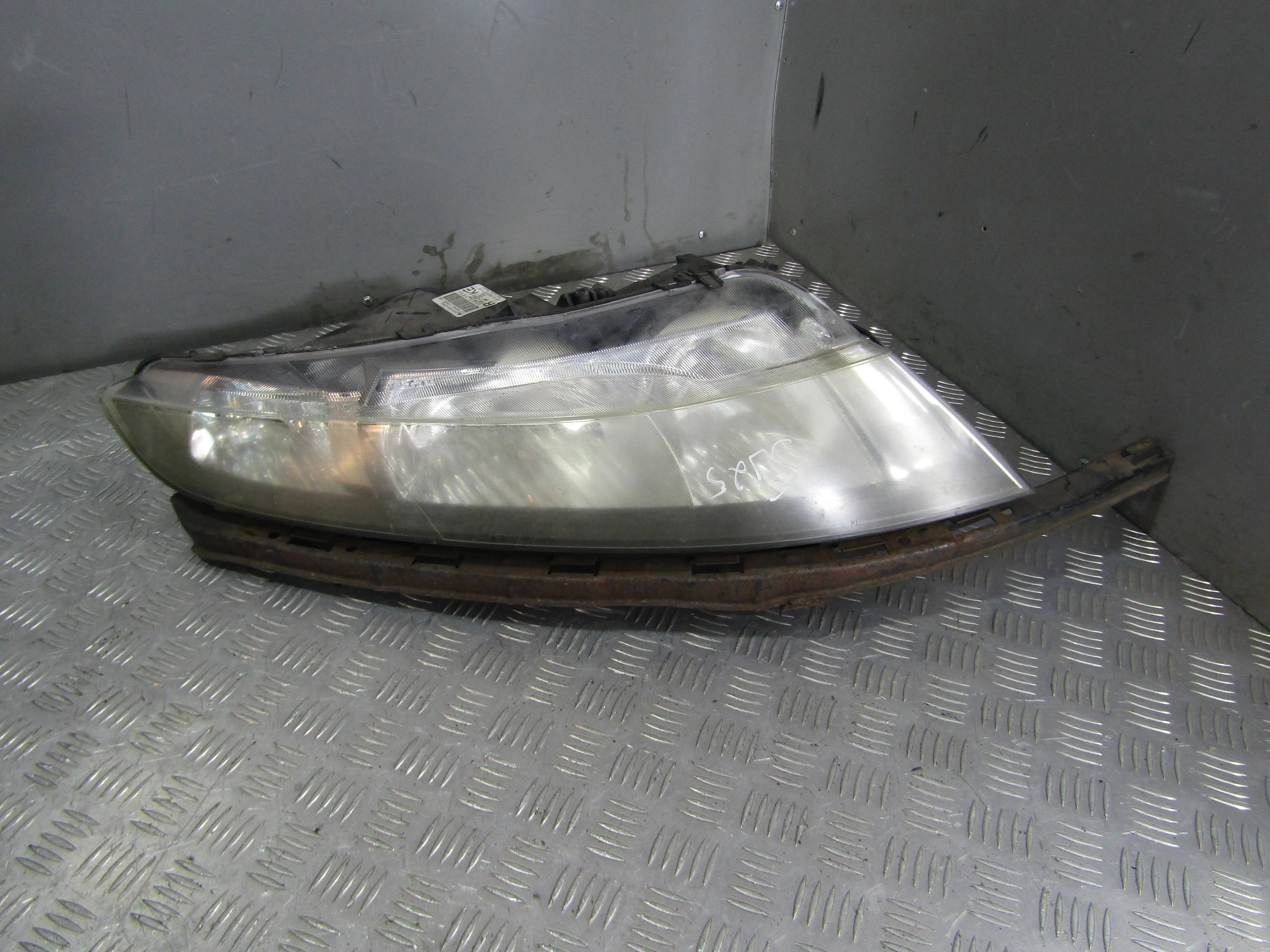 Фара правая HONDA Civic 5D 2006-2011