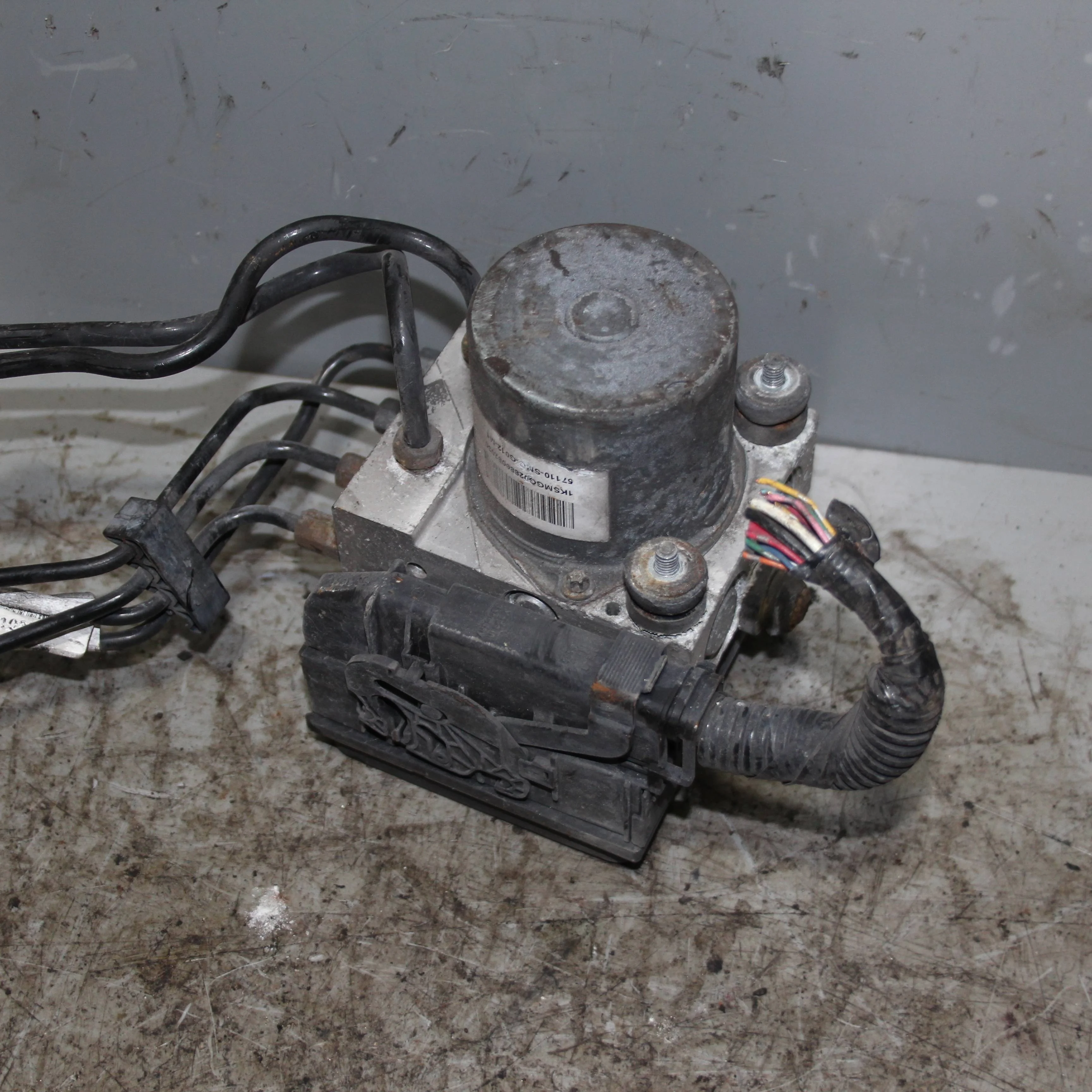 Блок ABS (насос) HONDA Civic 5D 2006-2011