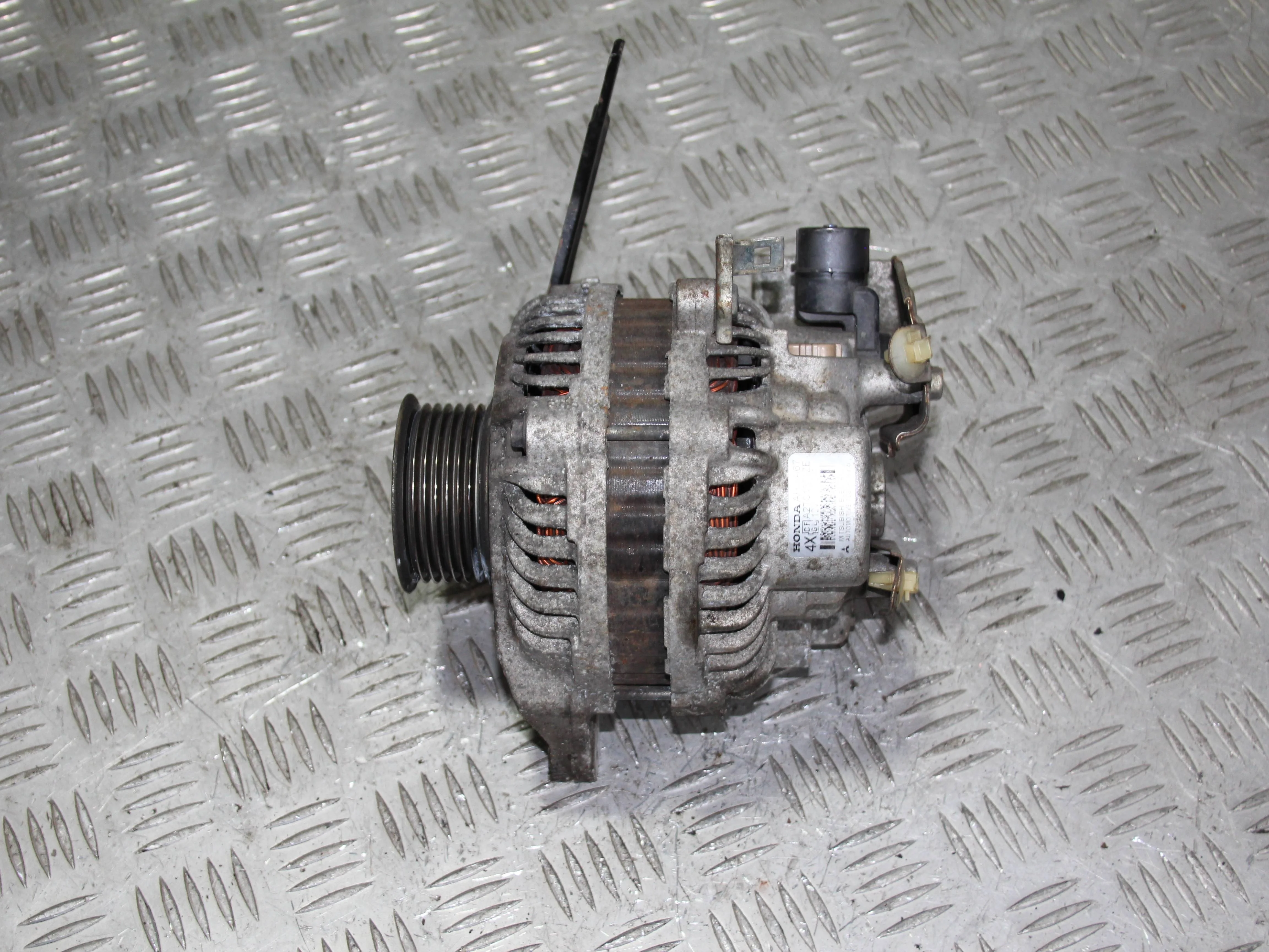 Генератор HONDA Civic 5D 2006-2011