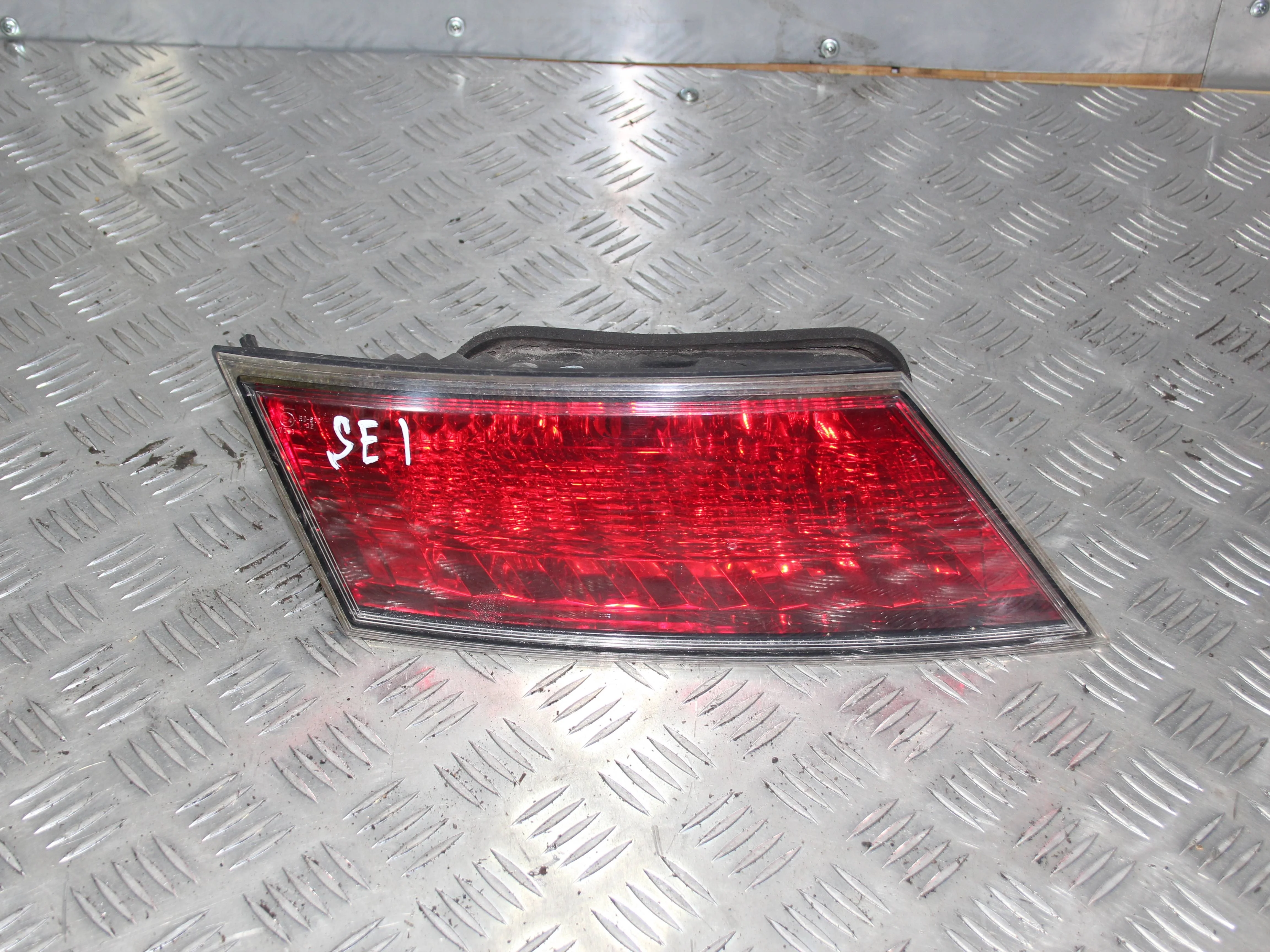 Фонарь внутренний левый HONDA Civic 5D 2006-2011