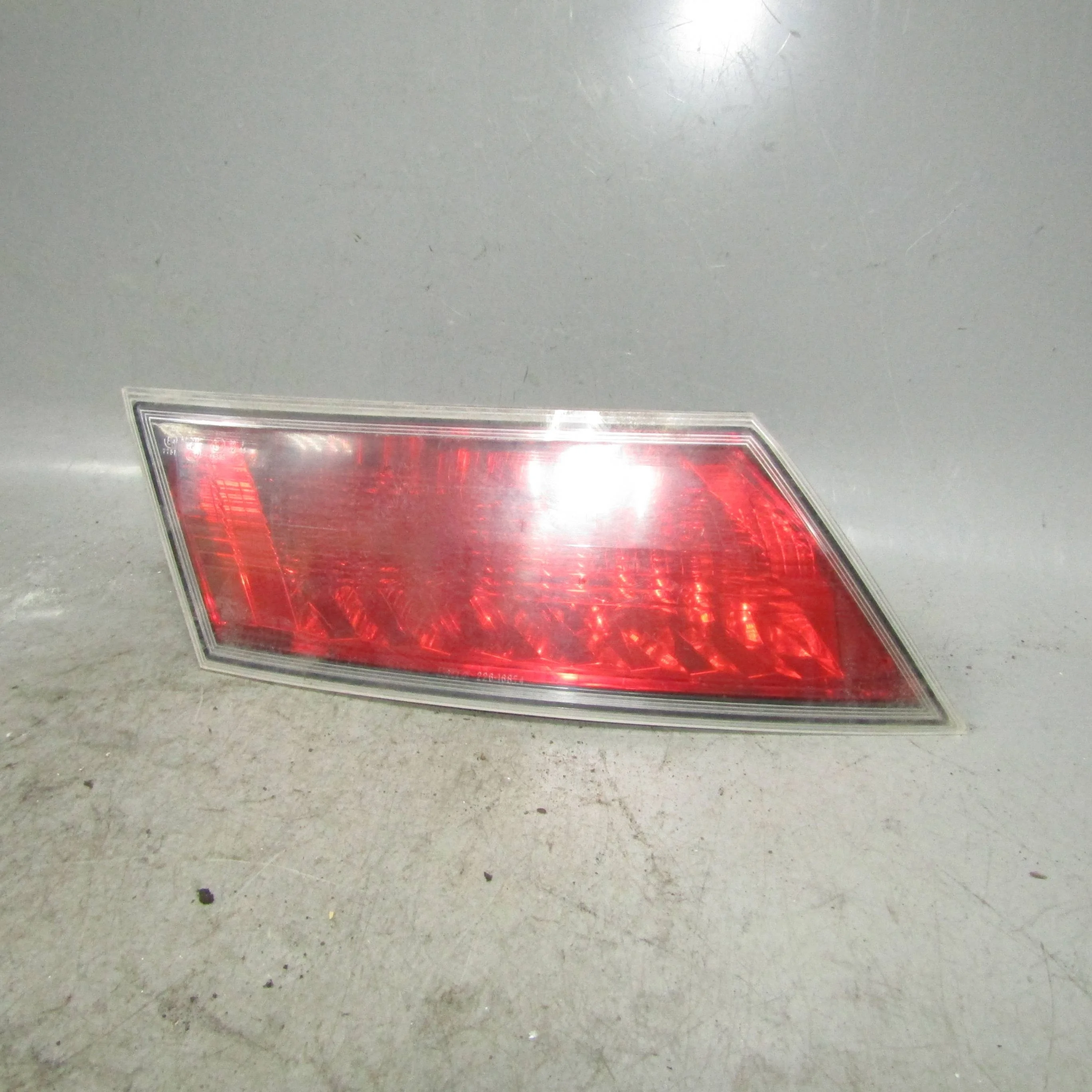 Фонарь внутренний левый HONDA Civic 5D 2006-2011