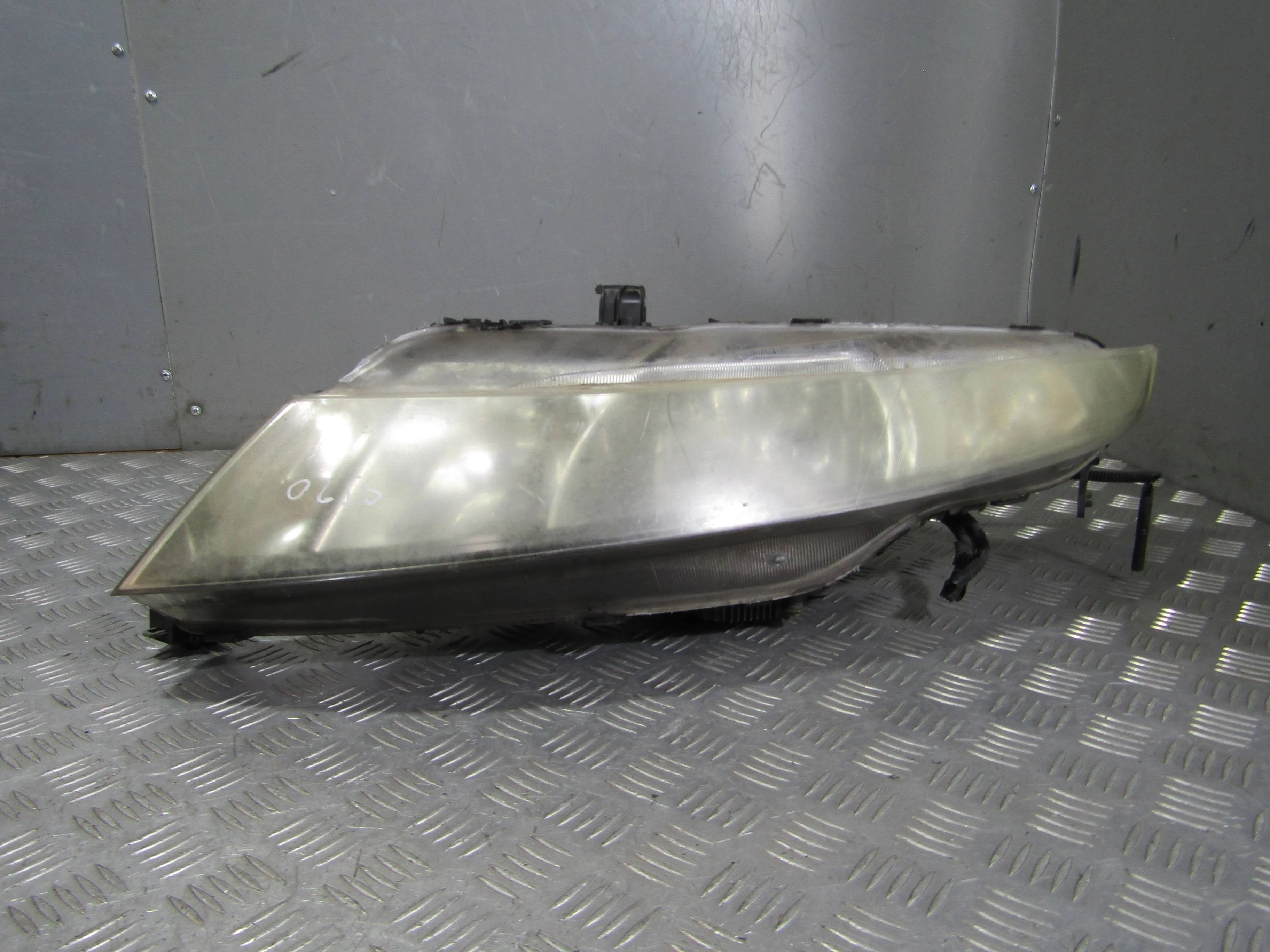 Фара левая HONDA Civic 5D 2006-2011