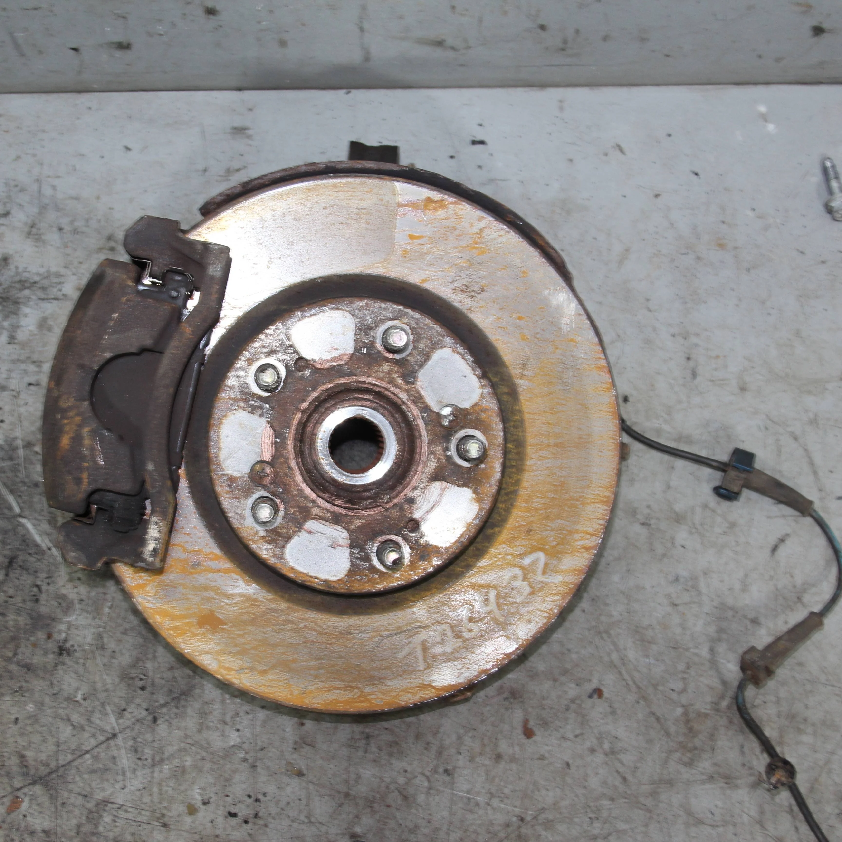 Диск тормозной передний HONDA Civic 5D 2006-2011