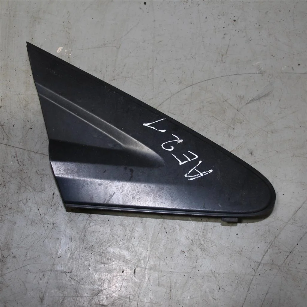 Накладка зеркала правая HONDA Civic 5D 2006-2011