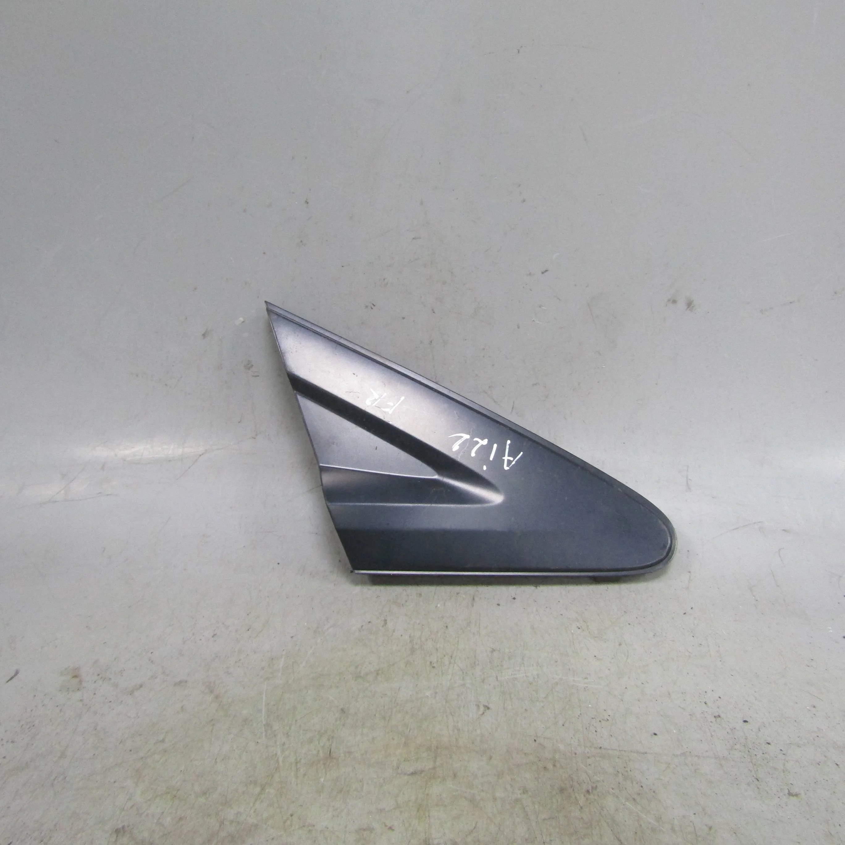 Накладка зеркала правая HONDA Civic 5D 2006-2011
