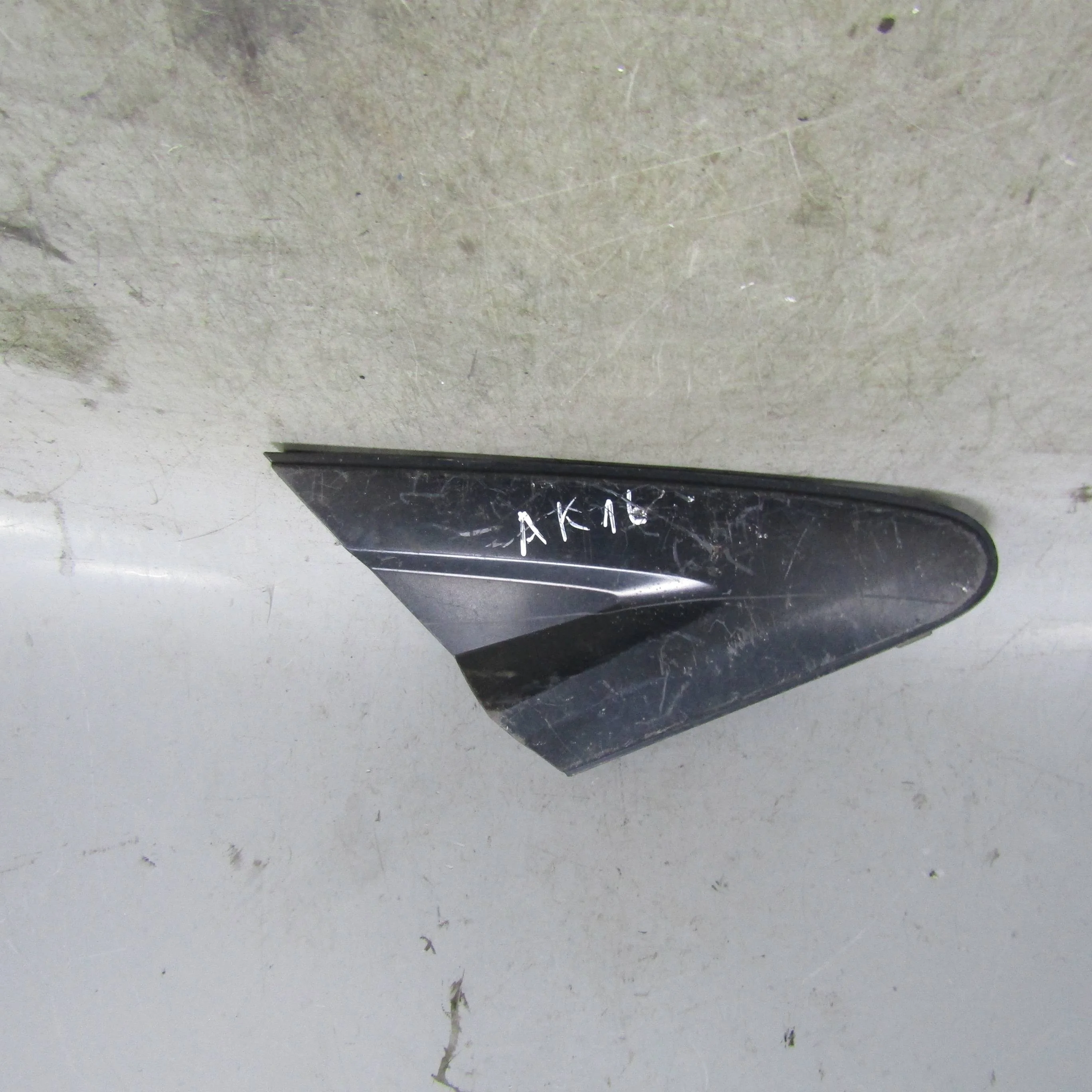 Накладка зеркала правая HONDA Civic 5D 2006-2011