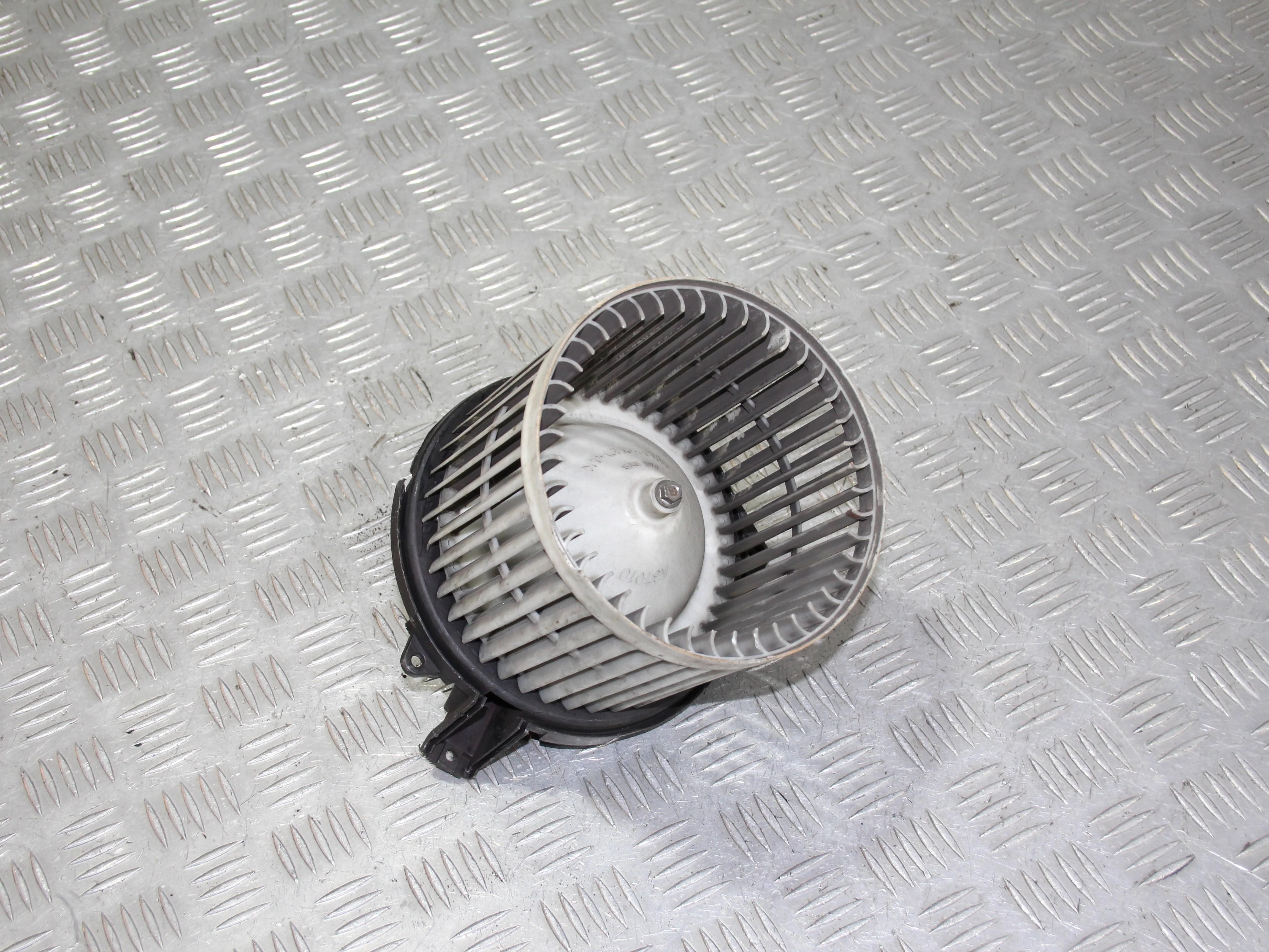 Моторчик печки HONDA Civic 5D 2006-2011