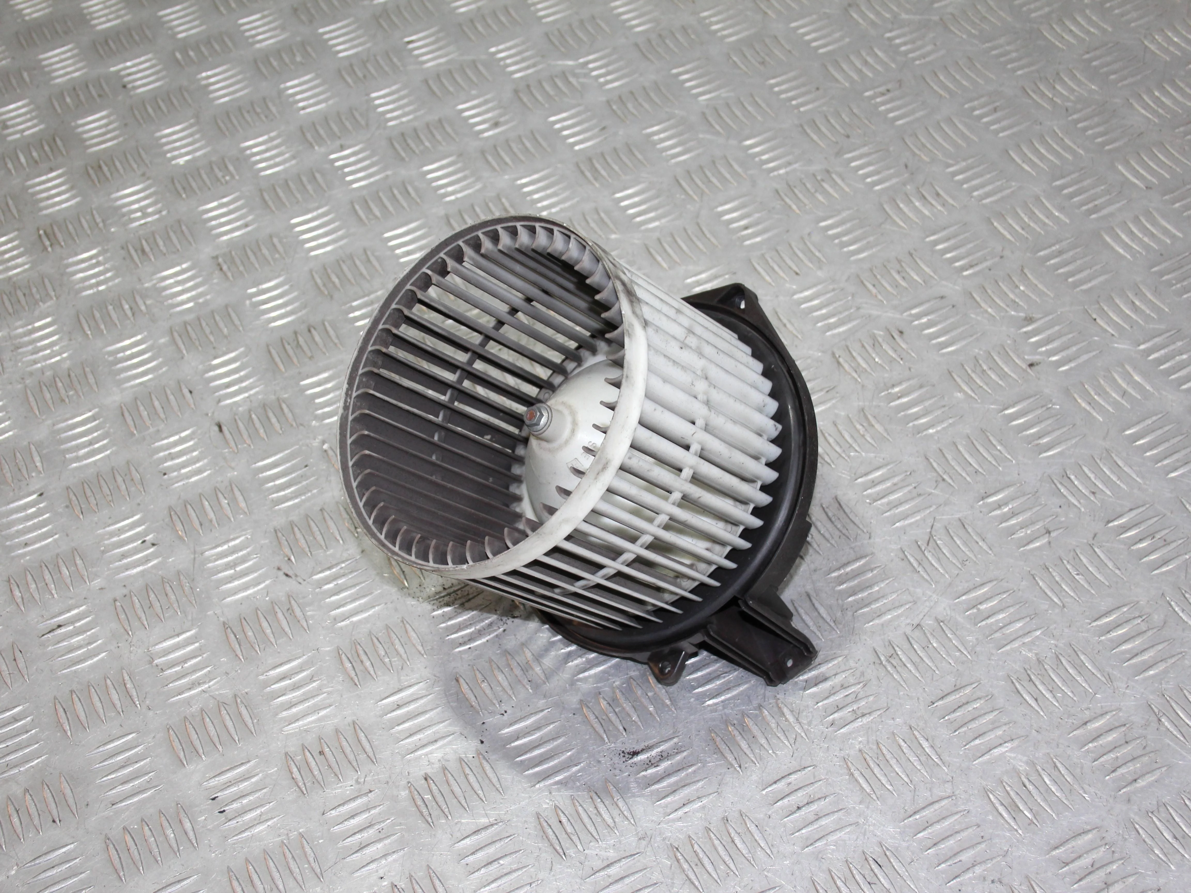 Моторчик печки HONDA Civic 5D 2006-2011