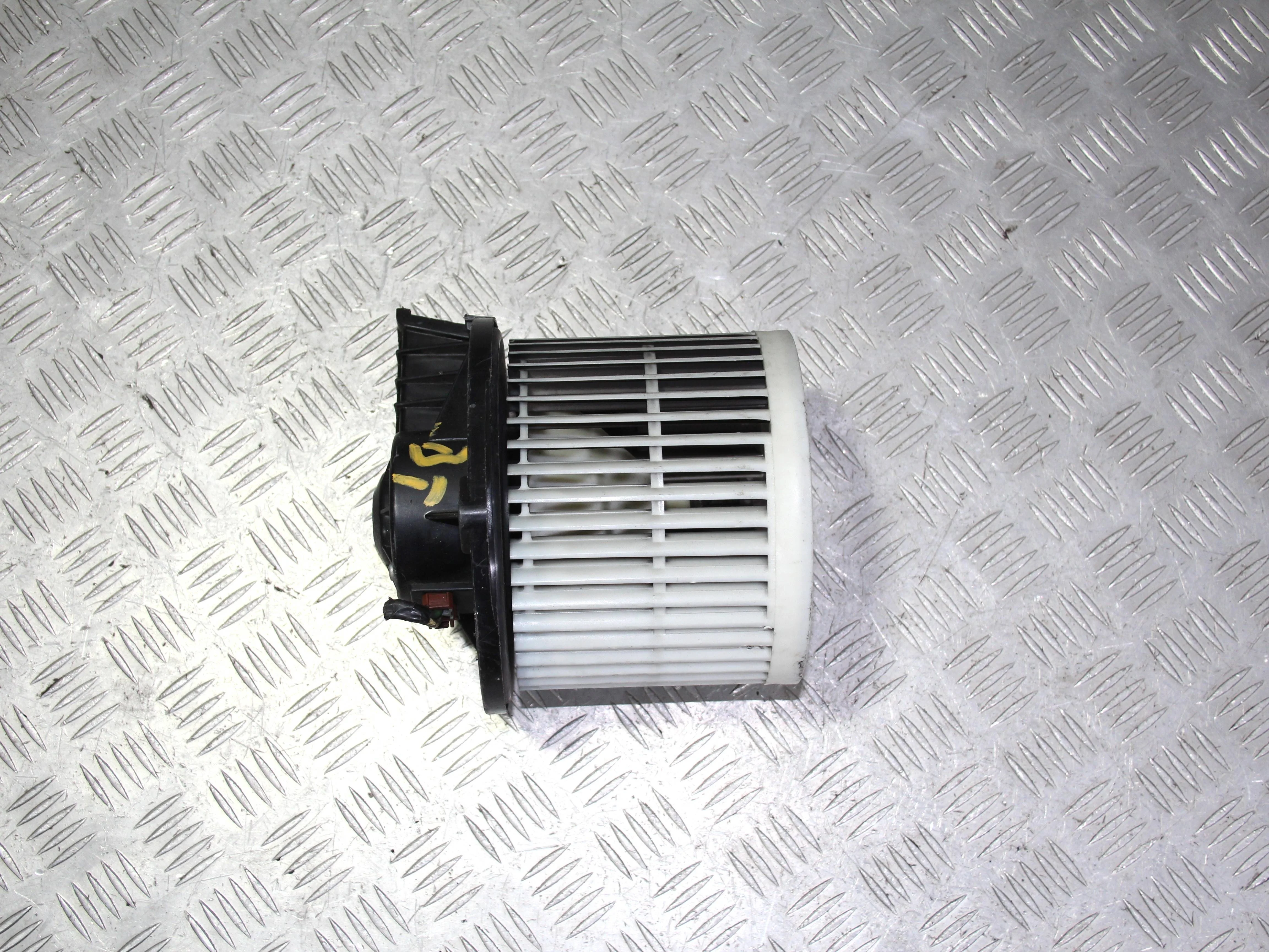 Моторчик печки HONDA Civic 5D 2006-2011