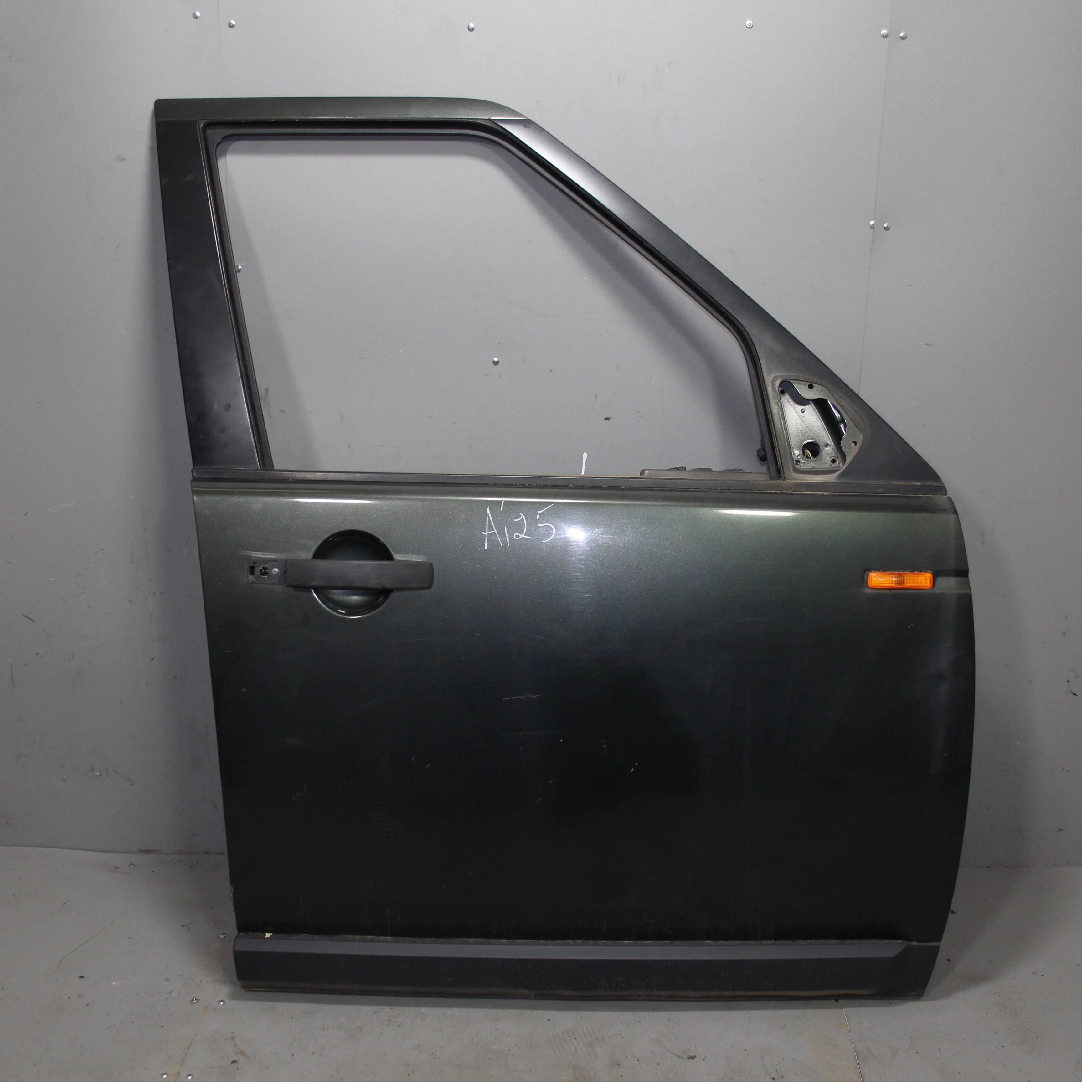Дверь передняя правая LAND ROVER Discovery 3 2004