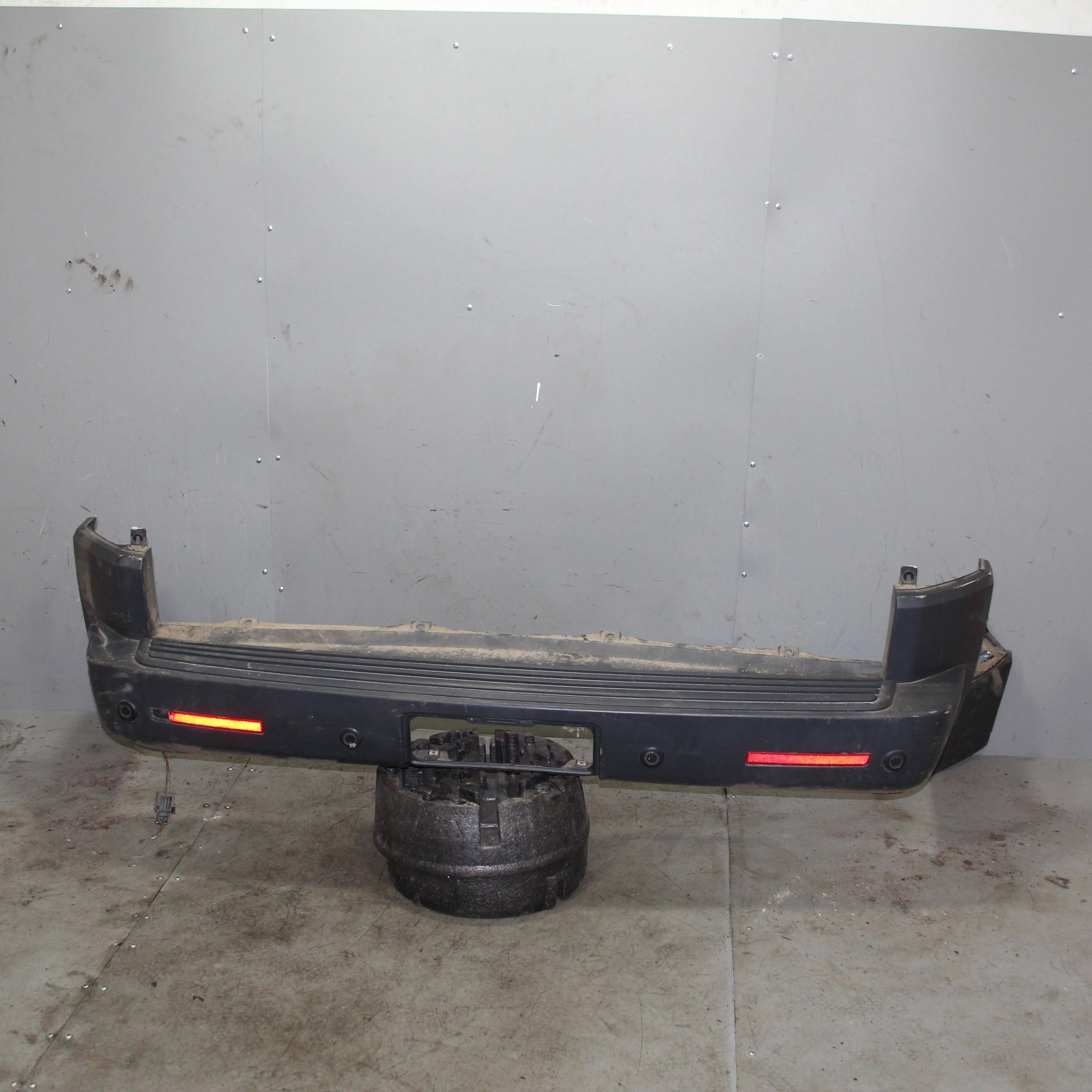 Бампер задний LAND ROVER Discovery 3 2004-2009