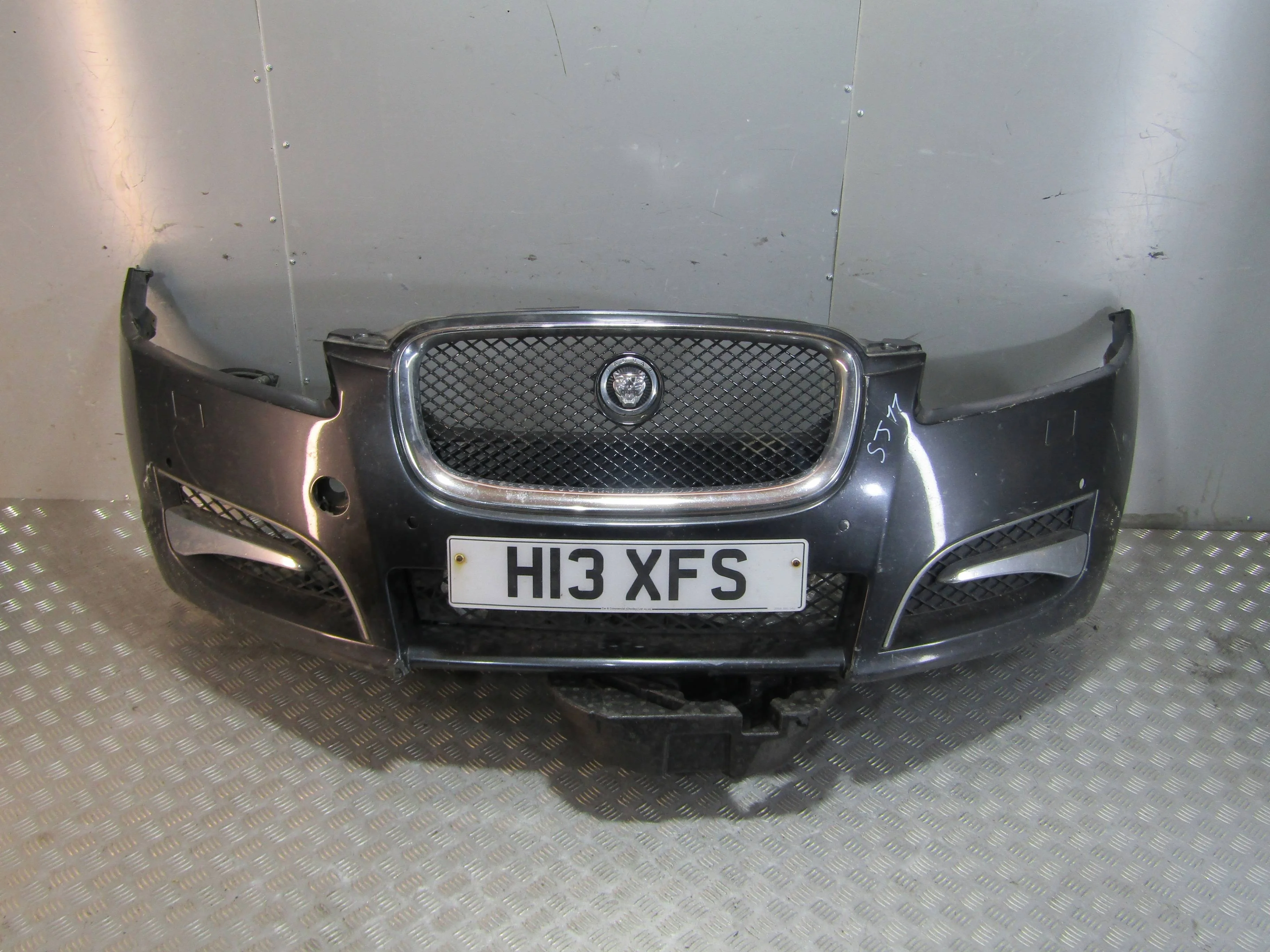 Бампер передний JAGUAR XF 2011-2015
