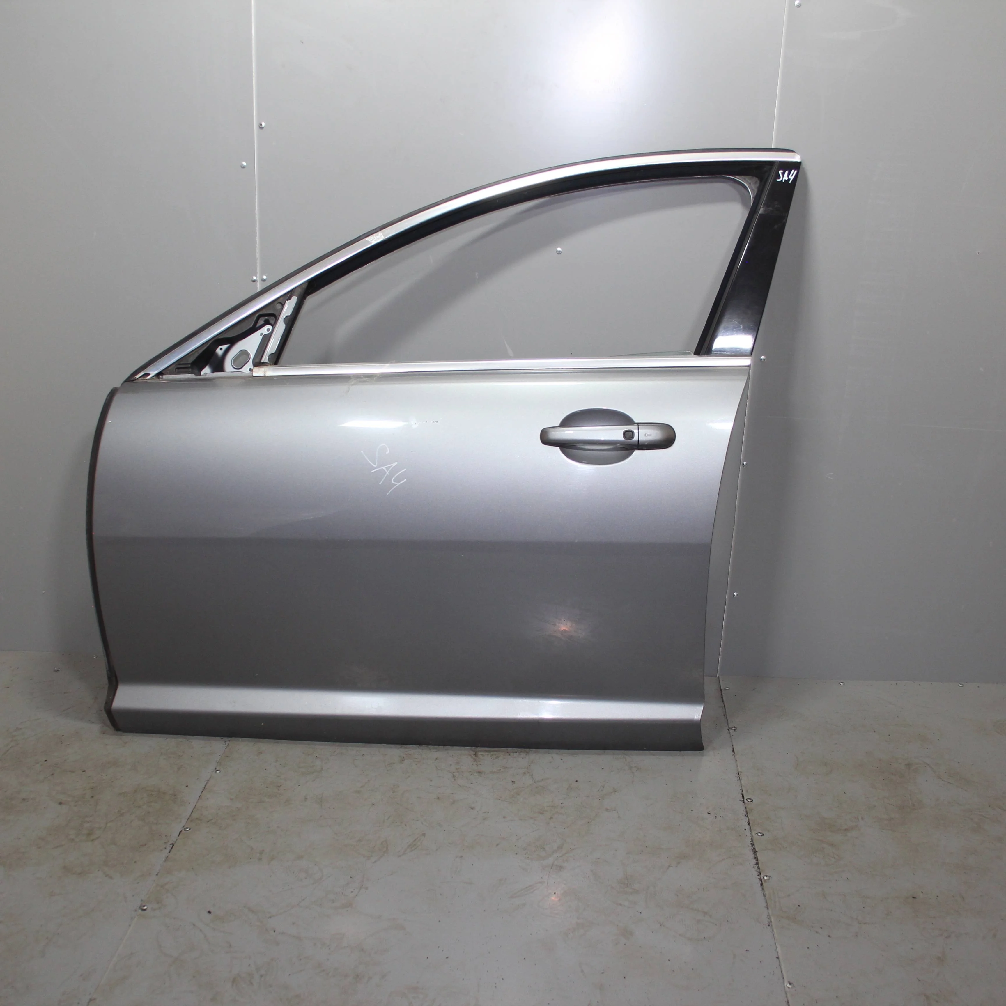 Дверь передняя левая JAGUAR XF 2011-2015
