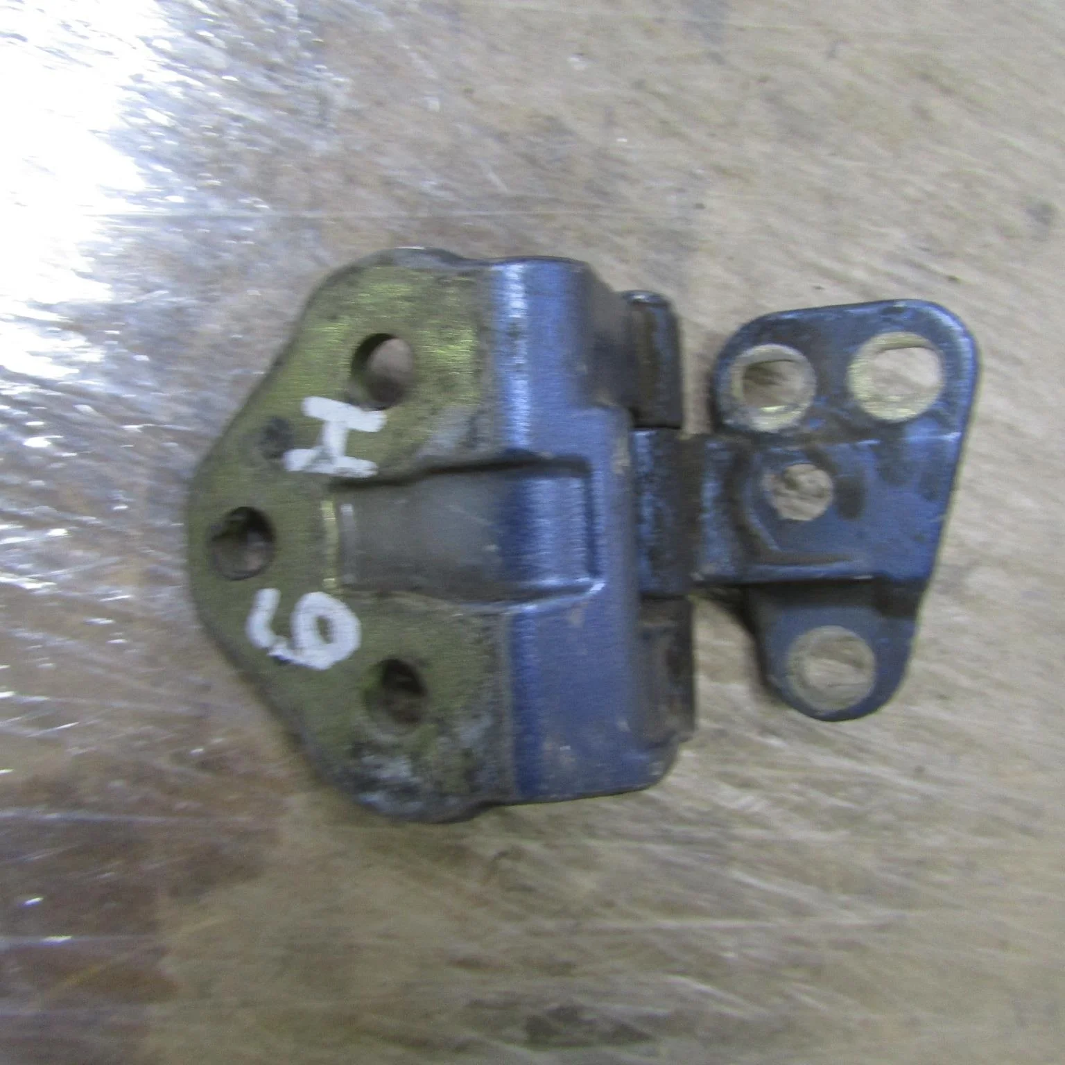 Петля двери багажника нижняя HONDA CR-V 2002-2006