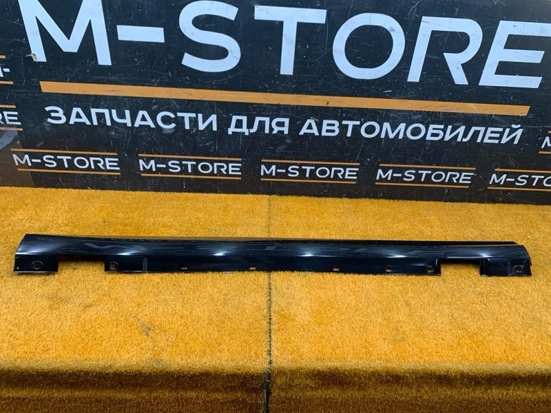 Накладка порог Mercedes-Benz -Class 2008 W204
