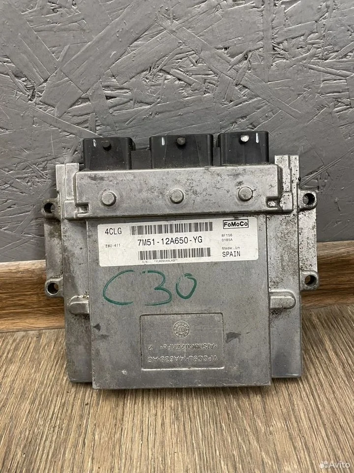 Блок управления двс (мозги) ford focus 2 esu 411