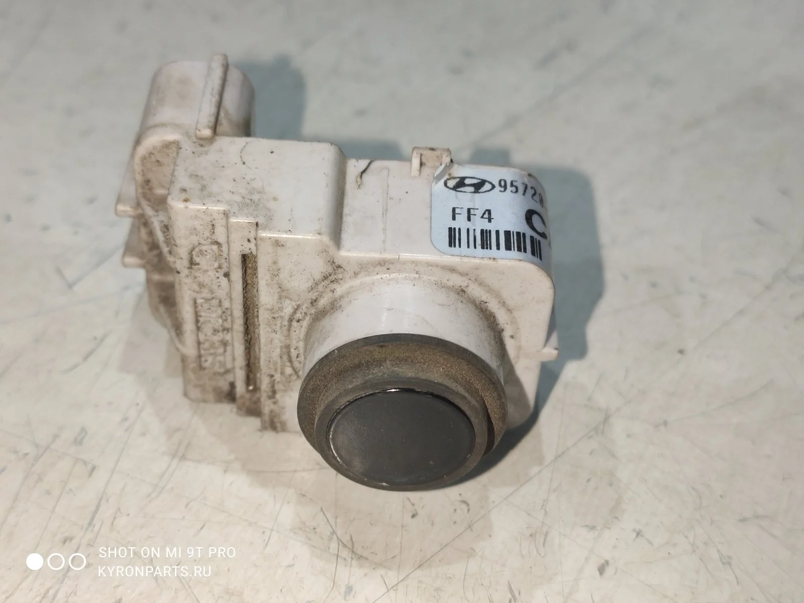 Датчик парктроника Hyundai IX35 2010 LM