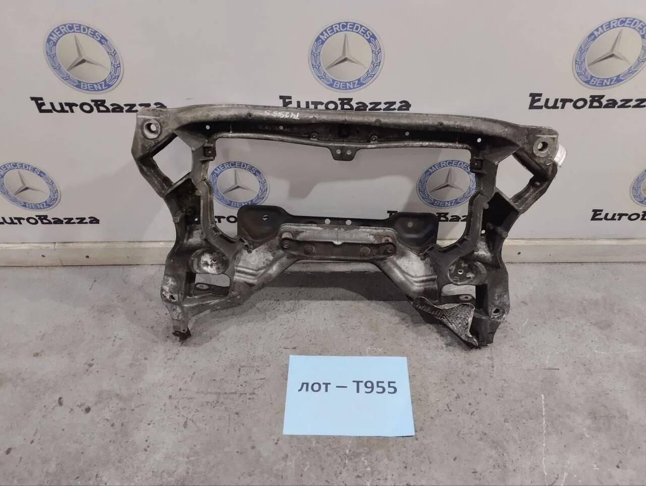 Передний подрамник Mercedes W203