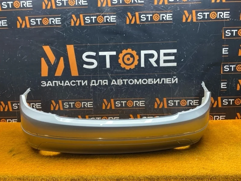 Бампер Mercedes-Benz -Class 2010 W204