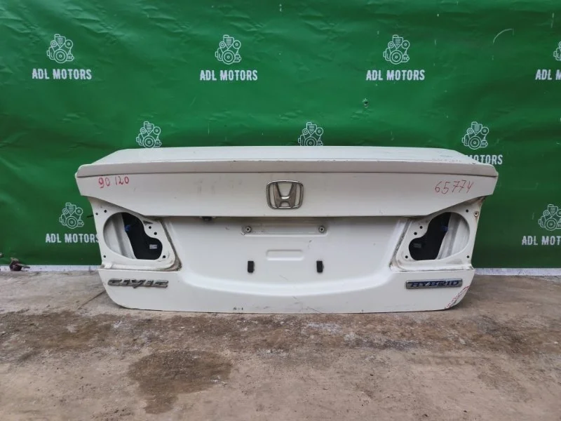 Крышка багажника Honda Civic 8 2009-2011 4D