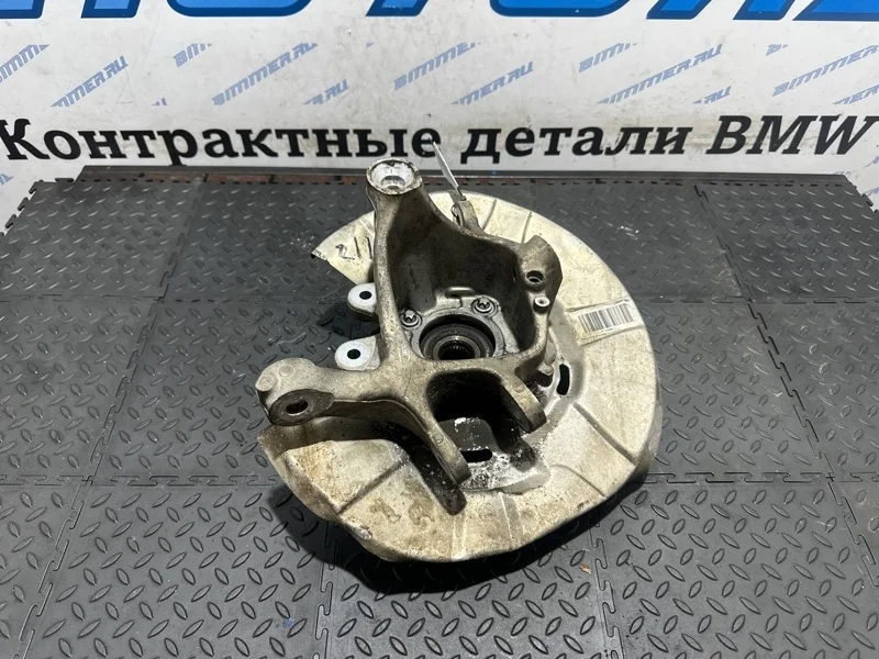 Кулак поворотный Bmw 750Li 2013 33326796497 F02 N63B44B, задний левый
