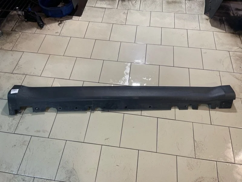 Накладка порога Bmw X6 2013 51777176234 E71 N55B30A, правая