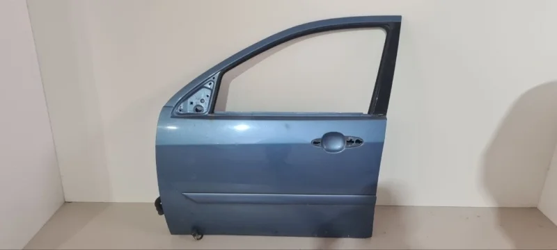 Дверь боковая Ford Focus 2003 MK 1