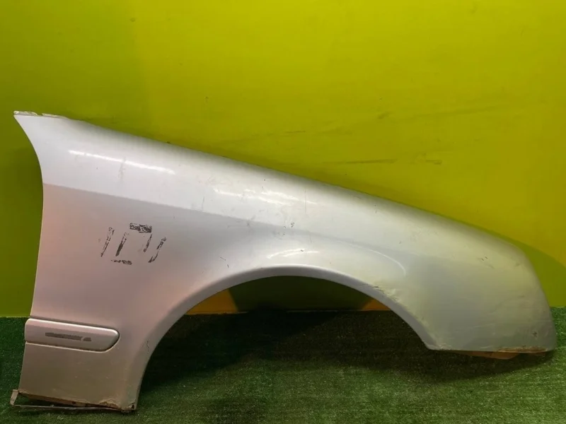 Крыло Mercedes-Benz CLK-Class 1998 W208