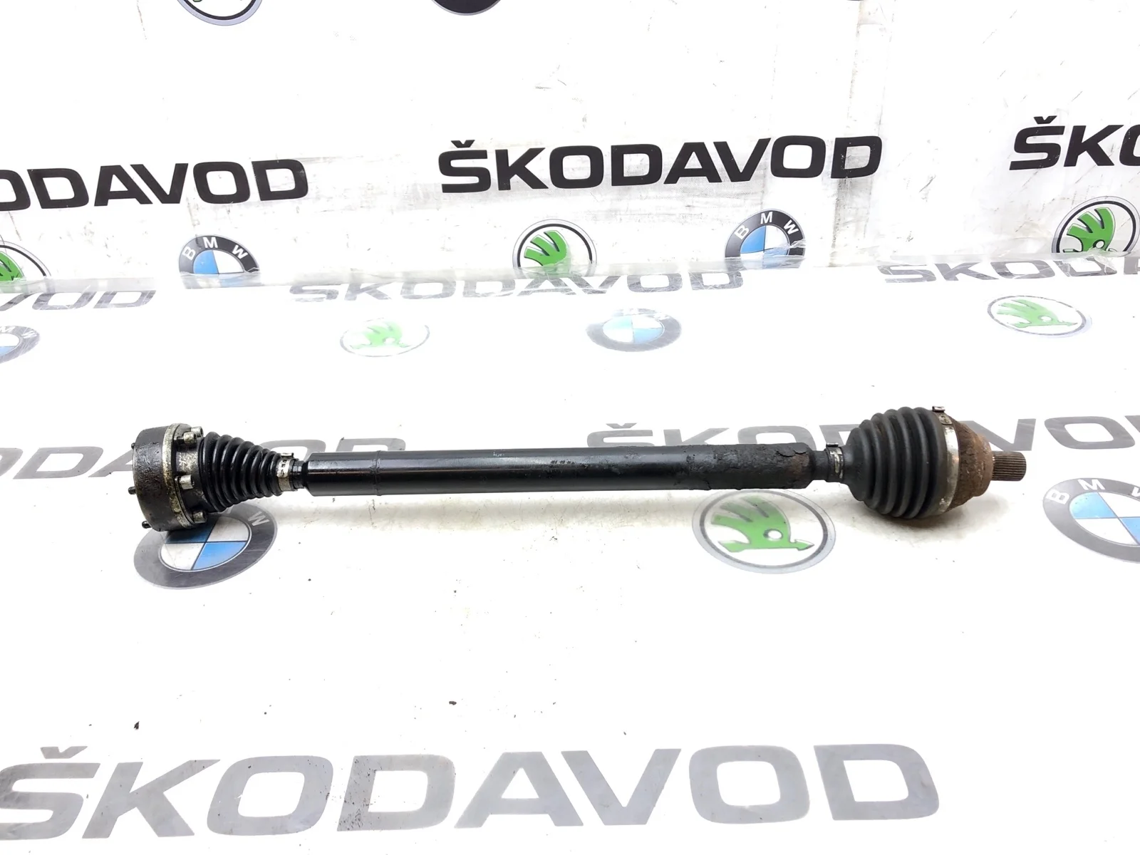 Привод МКПП Skoda Octavia 2017 1K0407272QN A7 (5E) 1.6 DDYA, передний правый