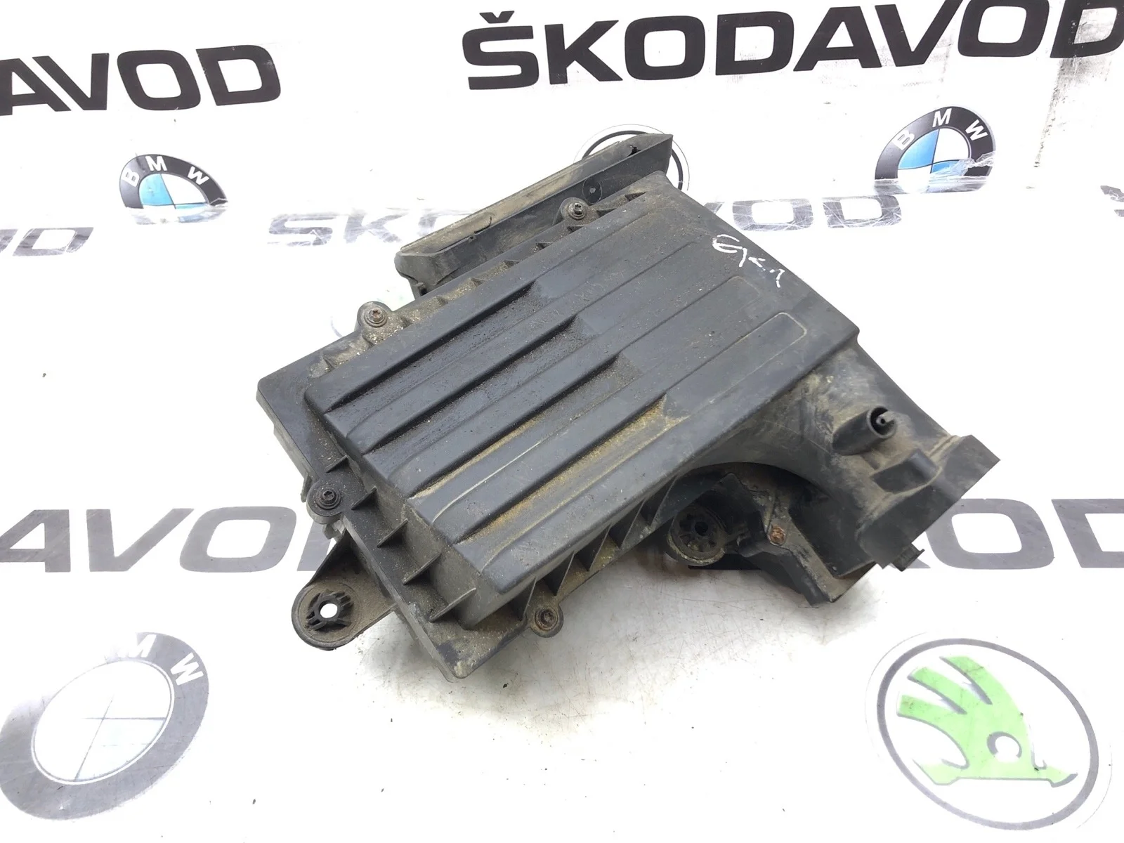 Корпус воздушного фильтра Skoda Octavia 2017 5Q0129607AE A7 (5E) 1.6 DDYA