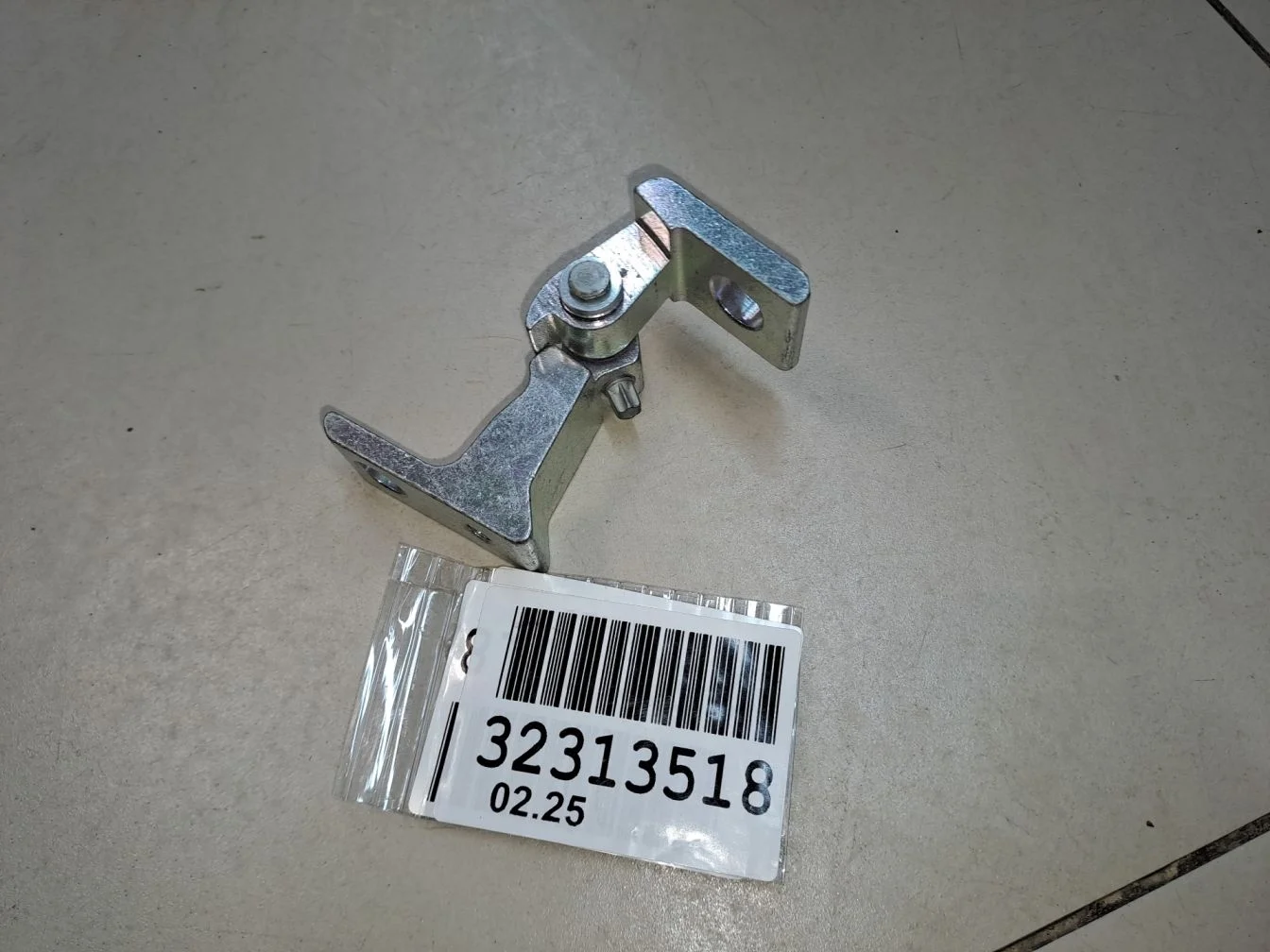 Петля двери для Audi Q5 8R 2008-2017