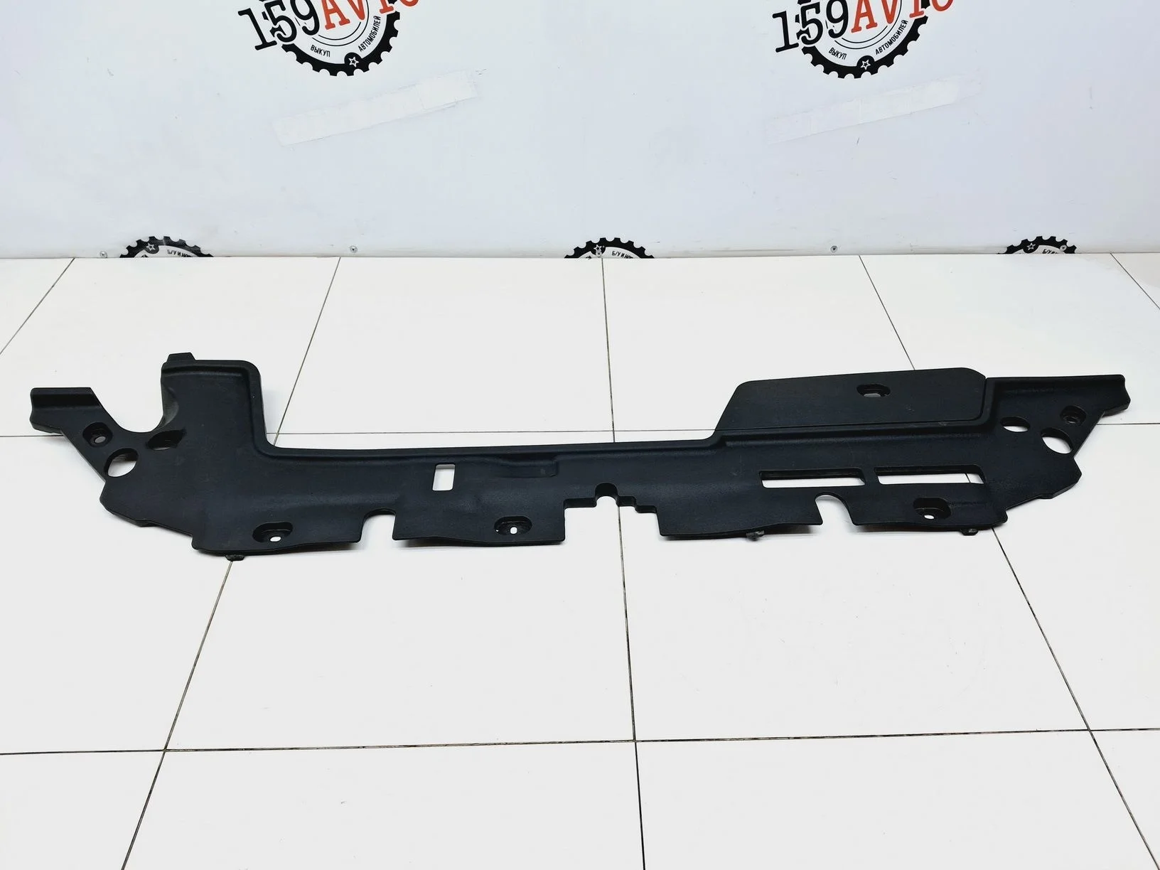 кожух замка капота Toyota Corolla (E150) 2006-2013